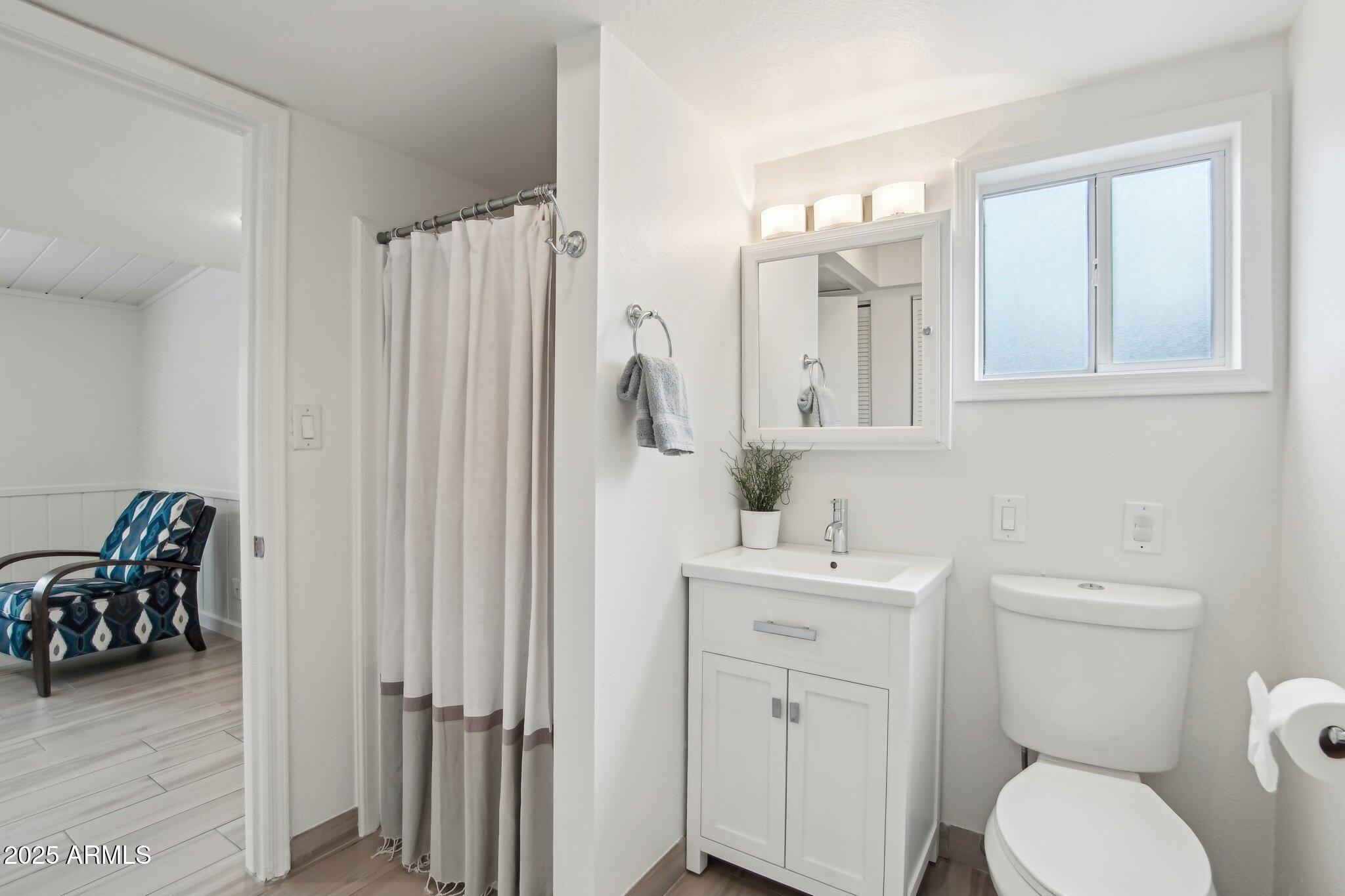 5119 E SHAW BUTTE Drive