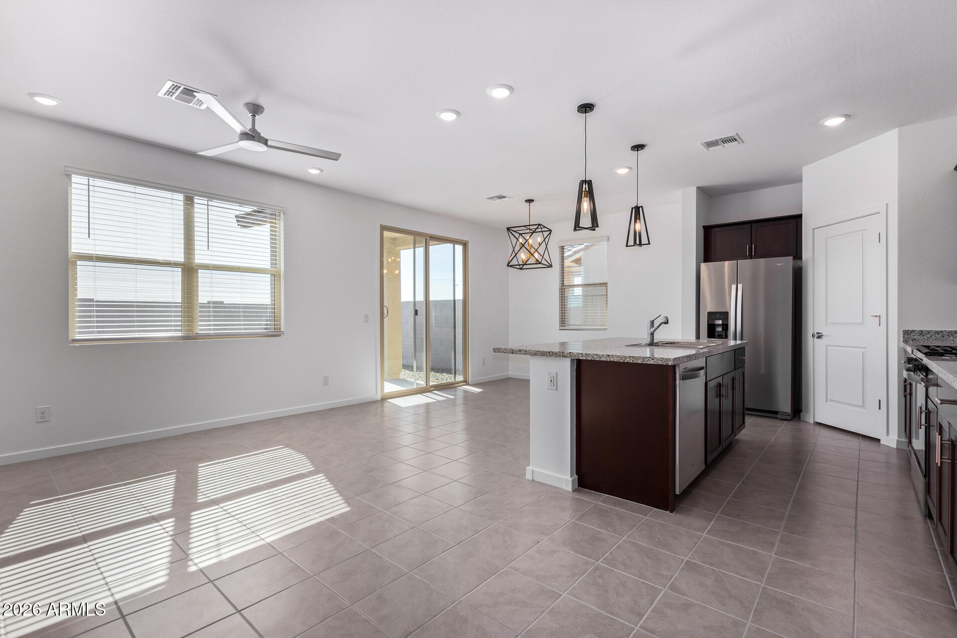 16009 W SMOKETREE Drive