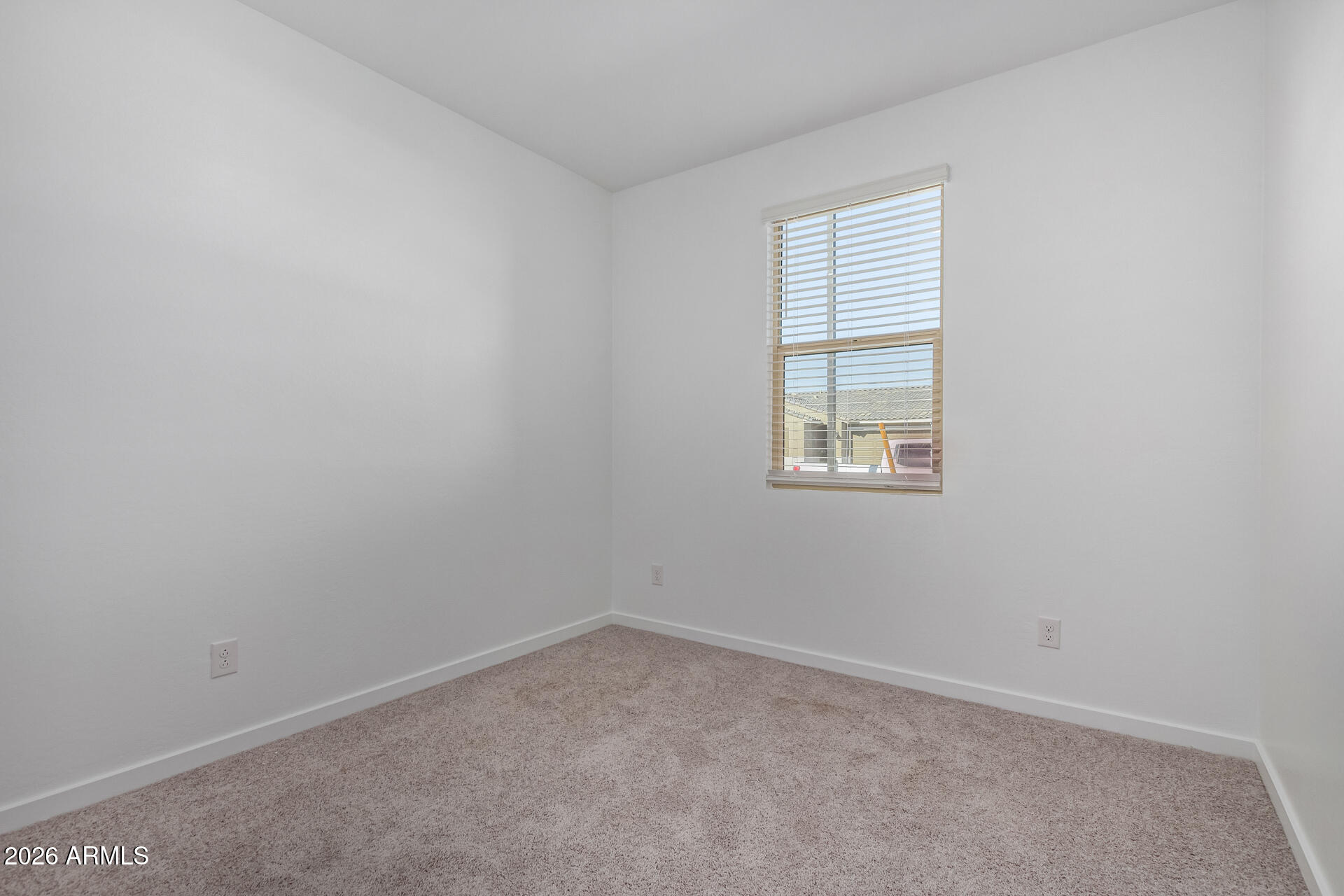 16009 W SMOKETREE Drive