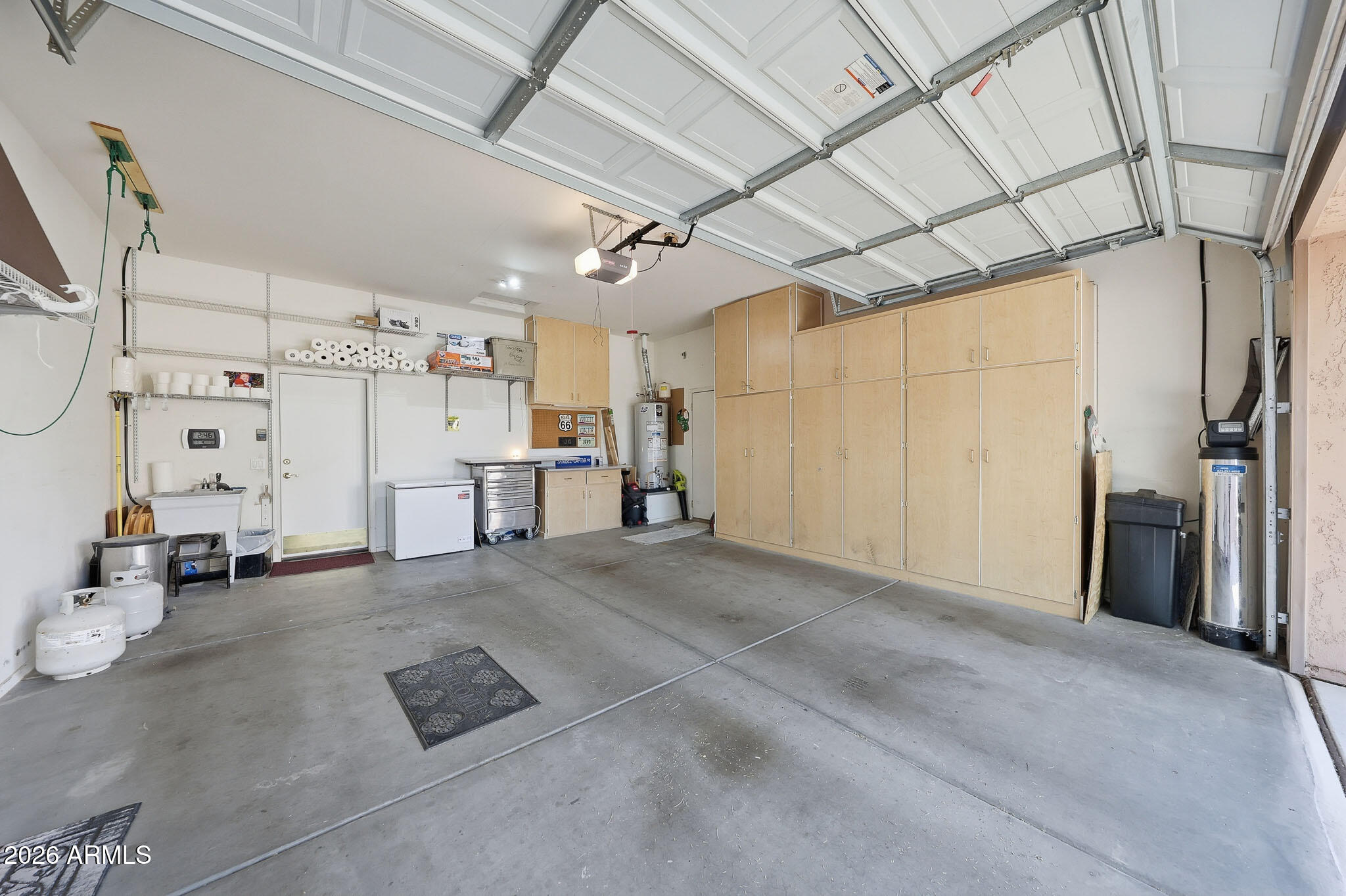 42820 N LIVINGSTONE Way