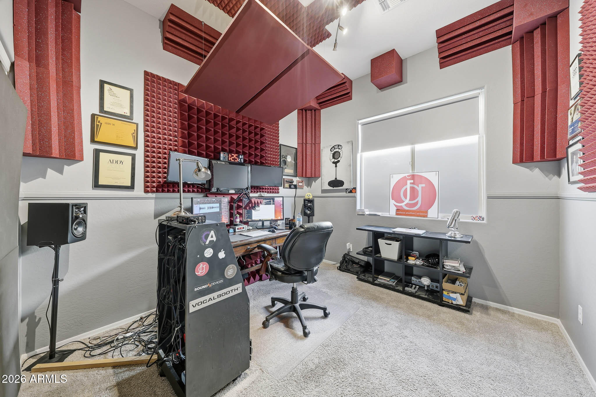 42820 N LIVINGSTONE Way