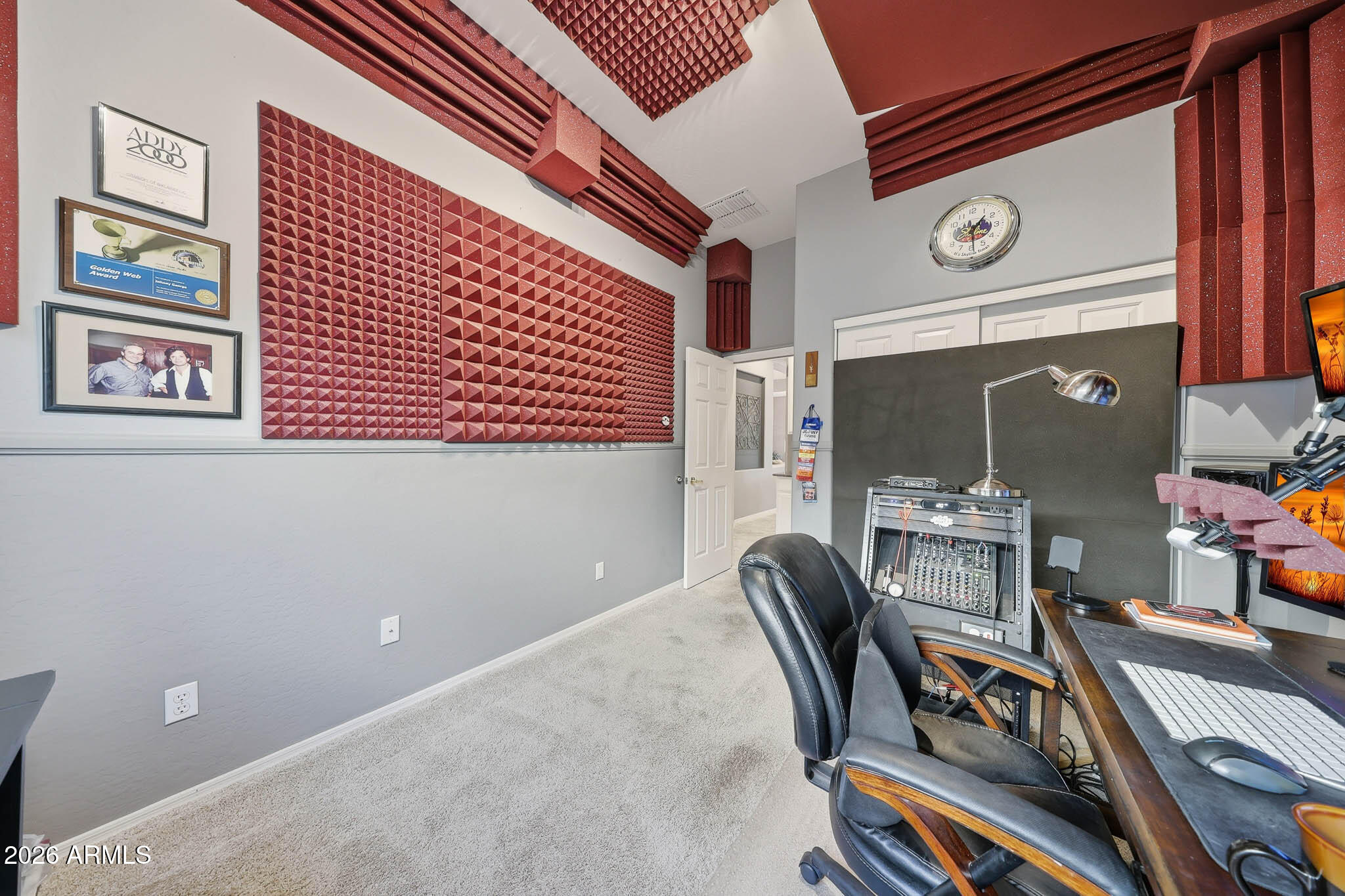 42820 N LIVINGSTONE Way