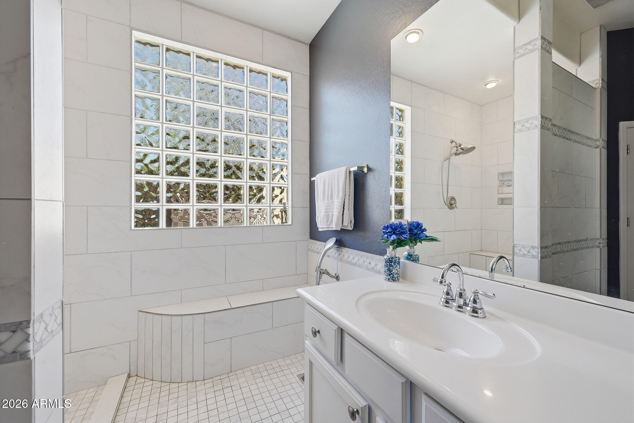 42820 N LIVINGSTONE Way