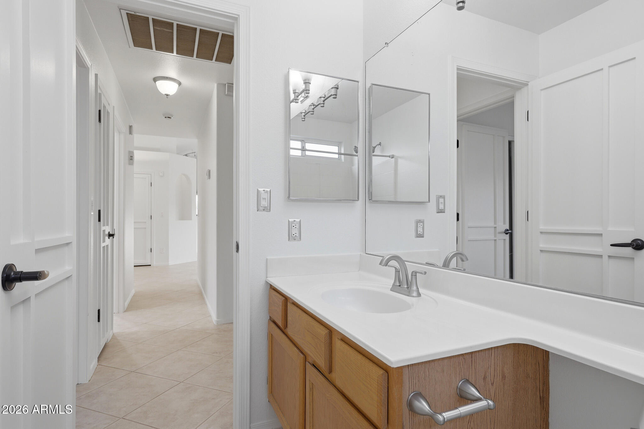 190 S LONGMORE Street