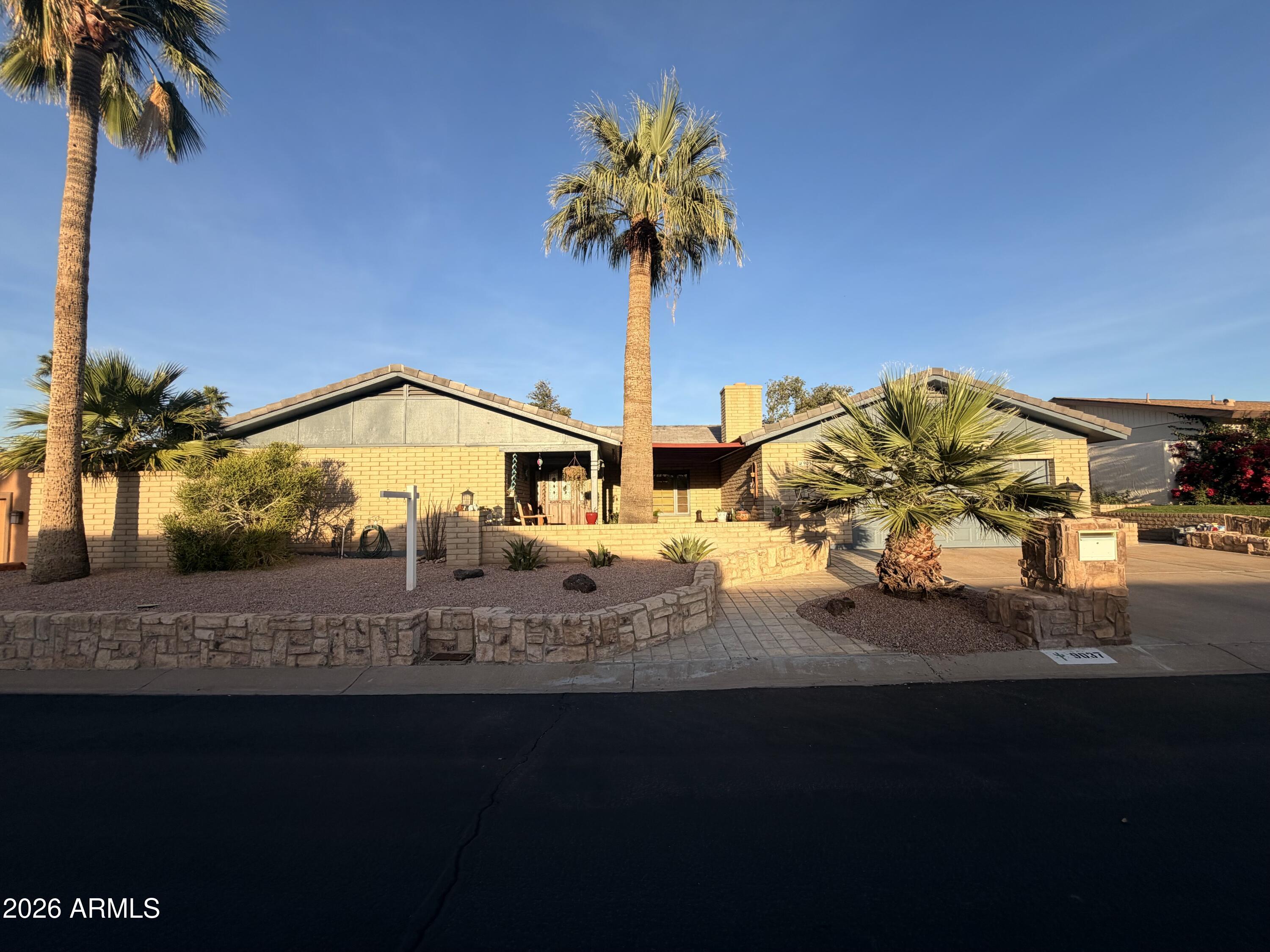 9037 N ARROYA GRANDE Drive