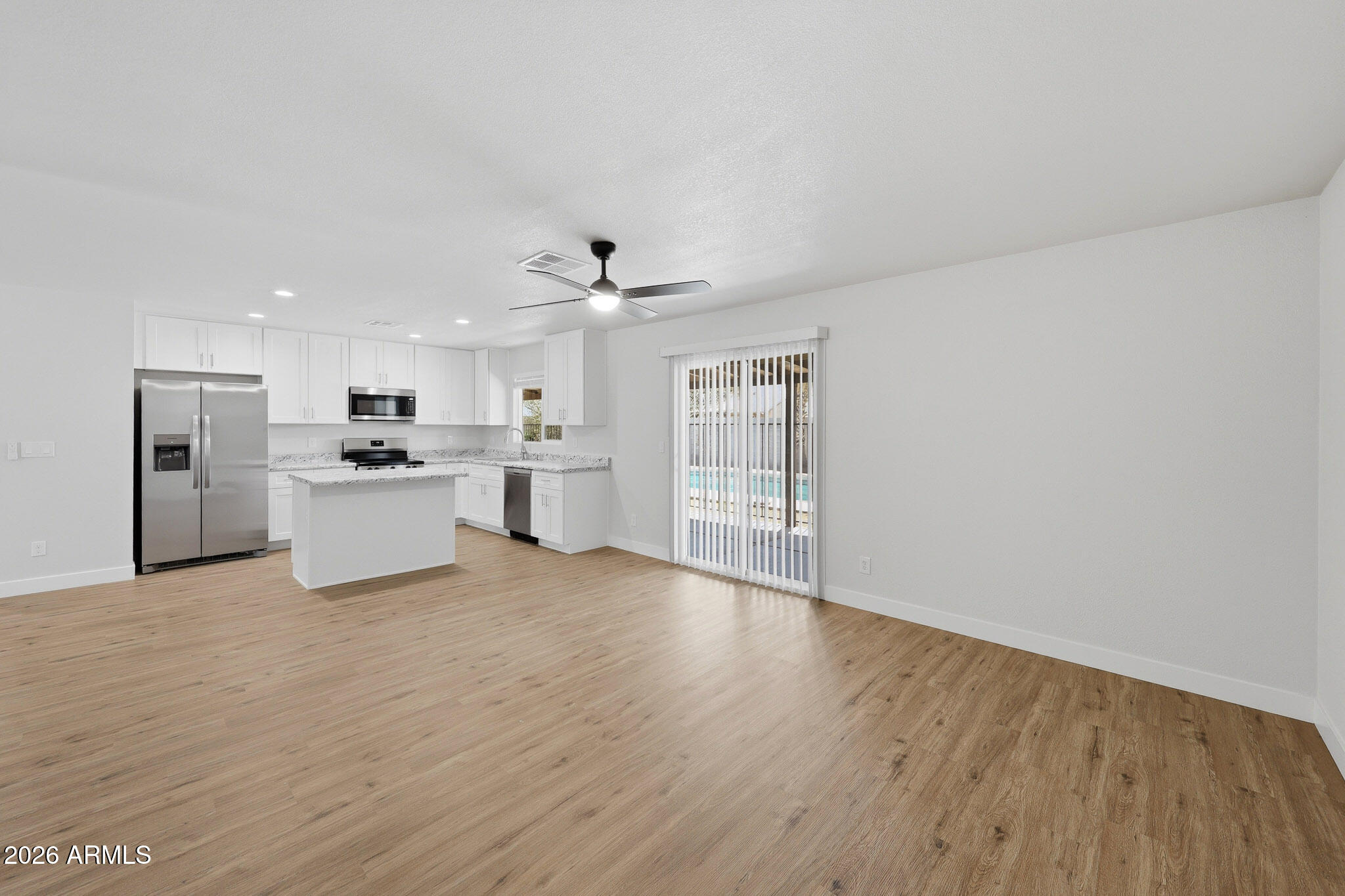 9001 W CINNABAR Avenue