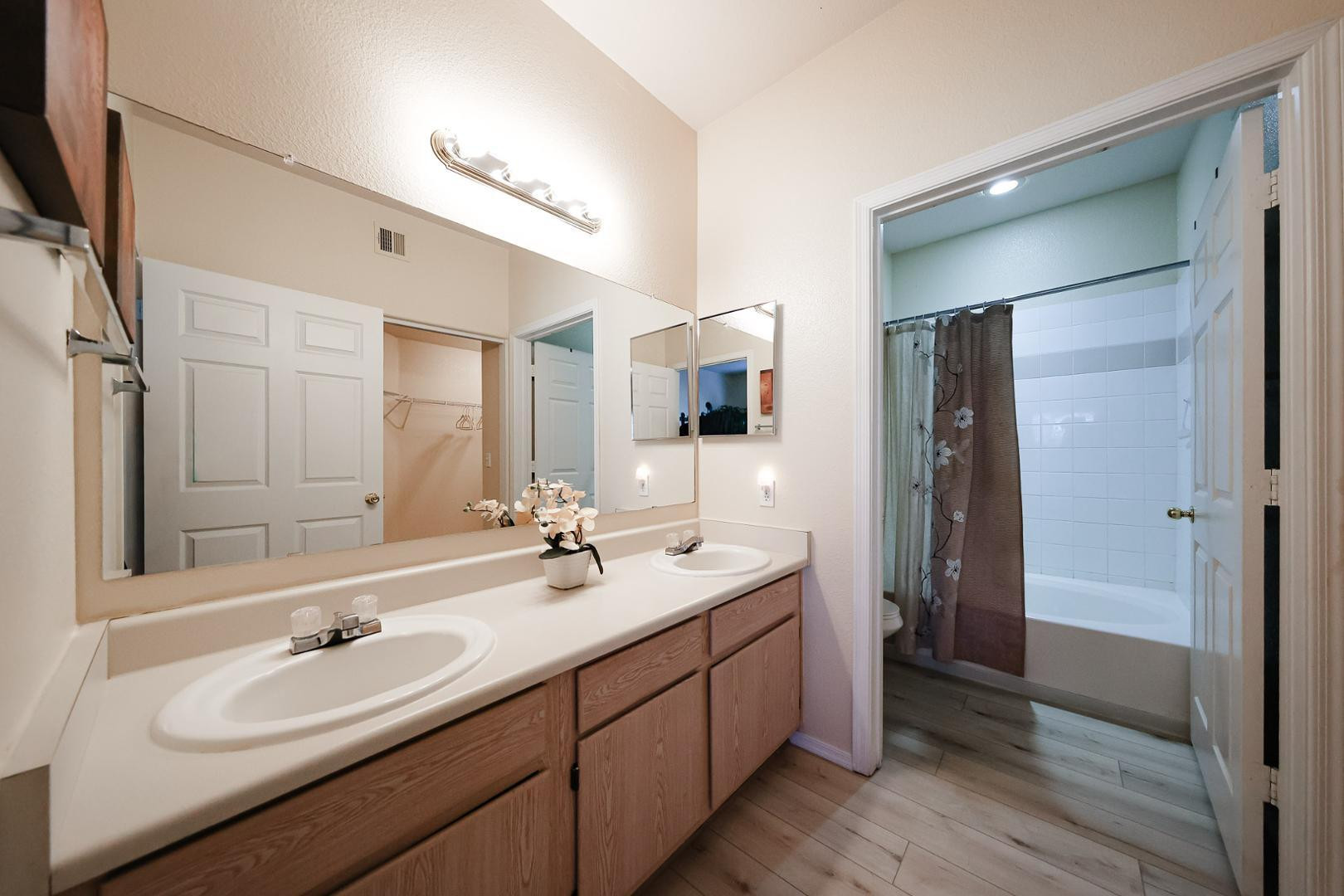 3236 E Chandler Boulevard Unit 1069