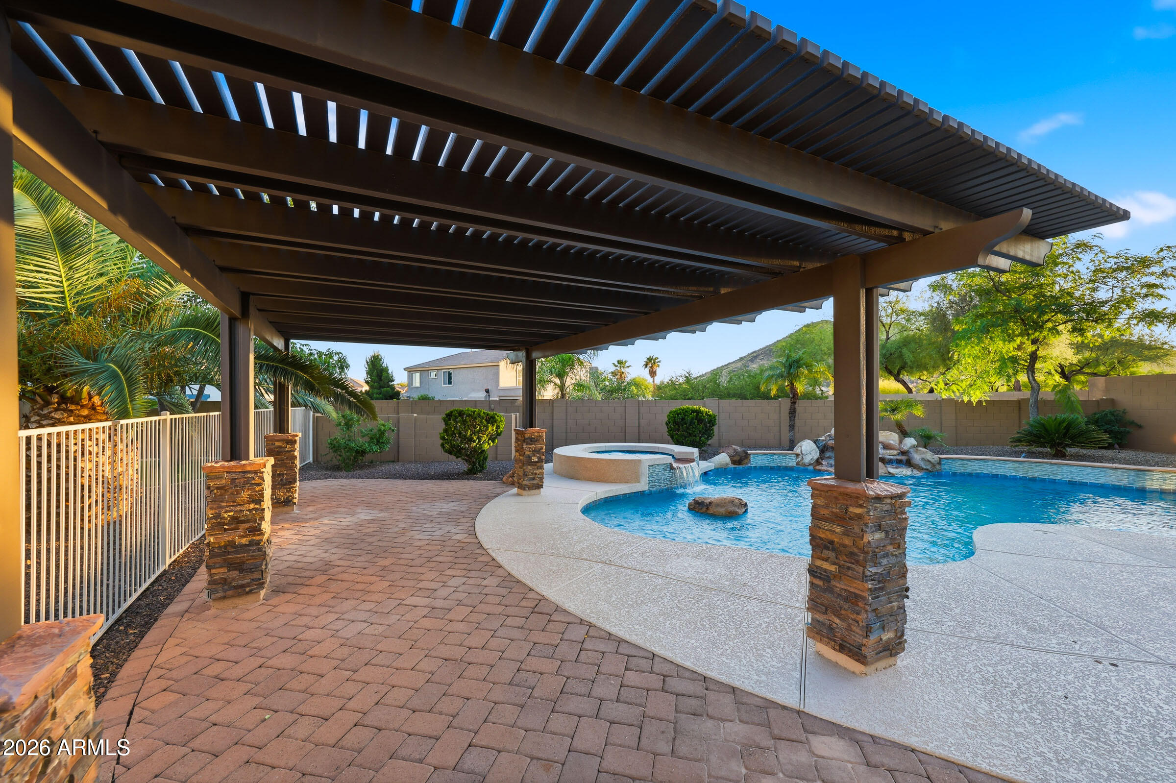 4950 W LARIAT Lane