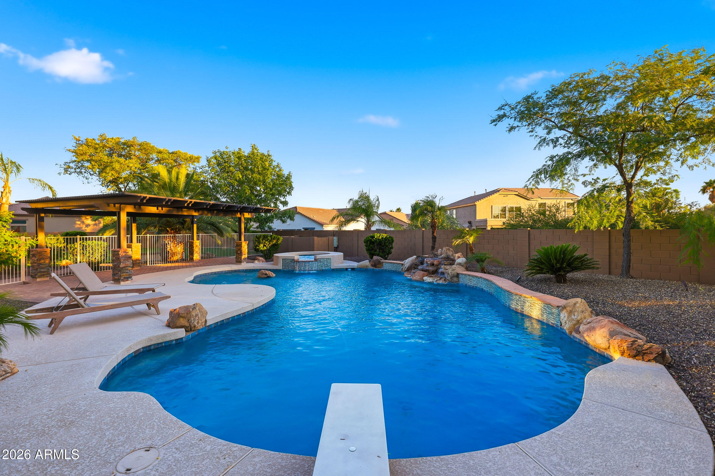 4950 W LARIAT Lane