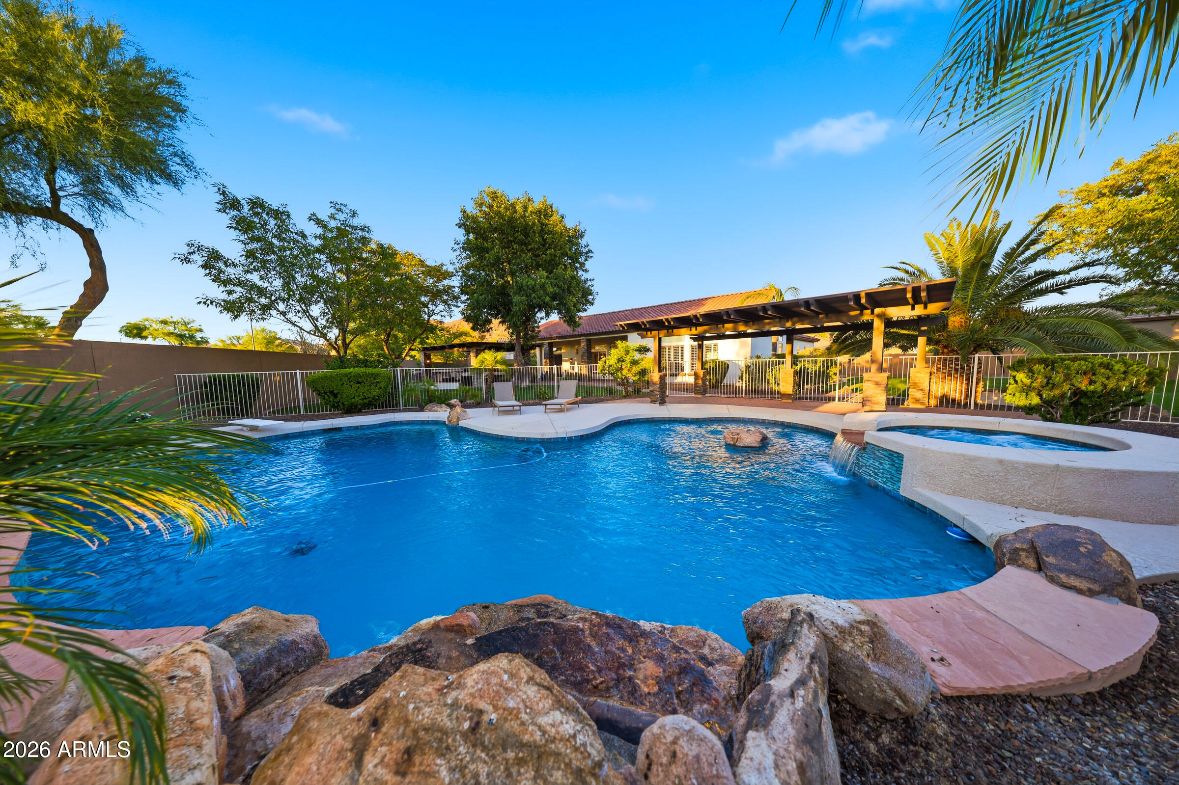 4950 W LARIAT Lane