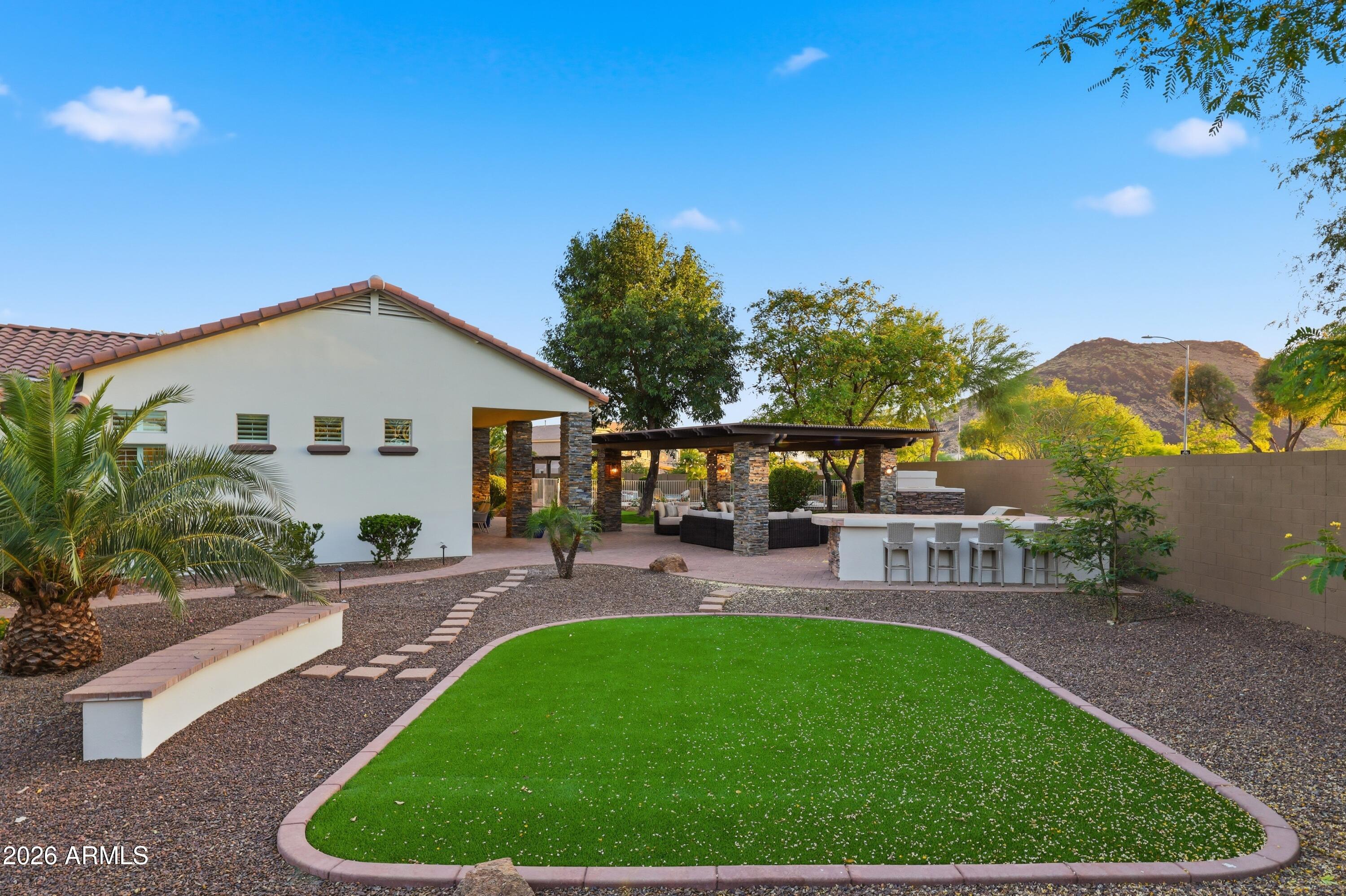 4950 W LARIAT Lane