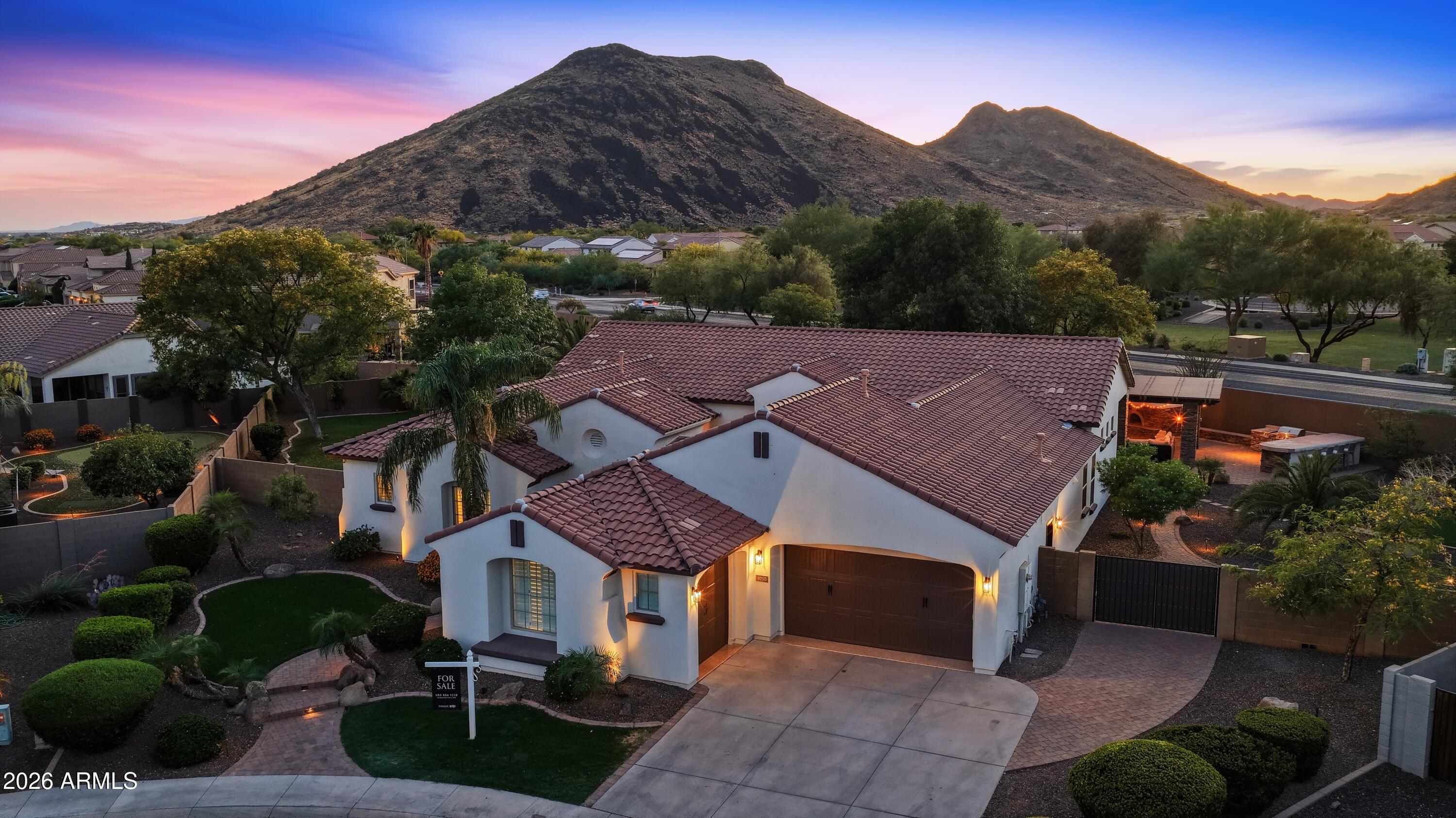 4950 W LARIAT Lane