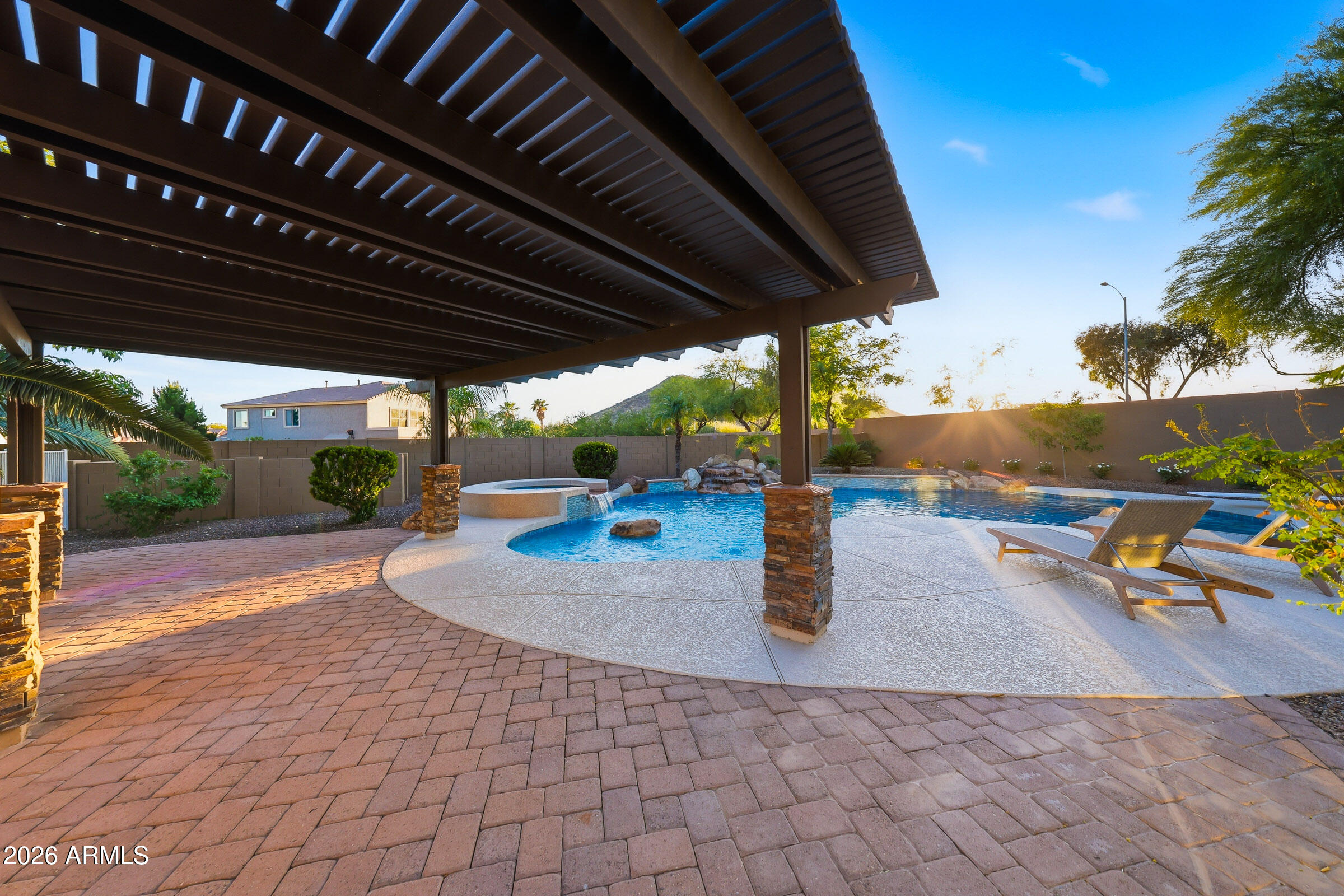 4950 W LARIAT Lane
