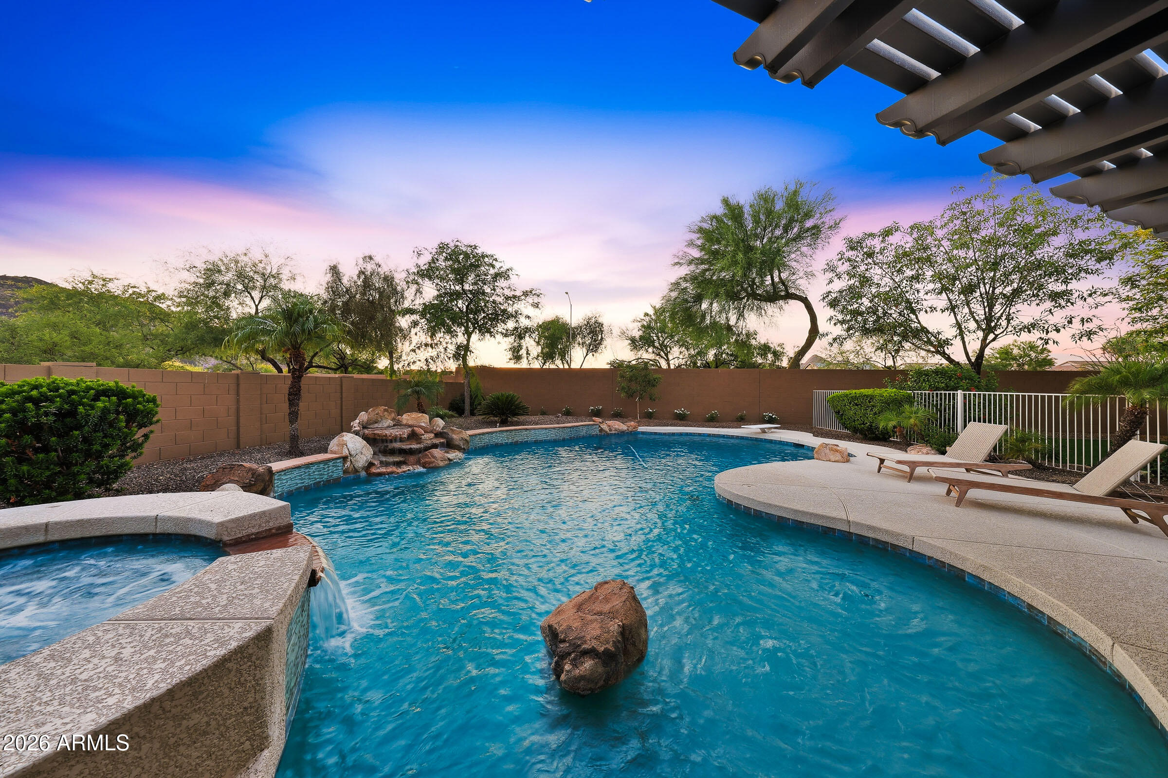 4950 W LARIAT Lane