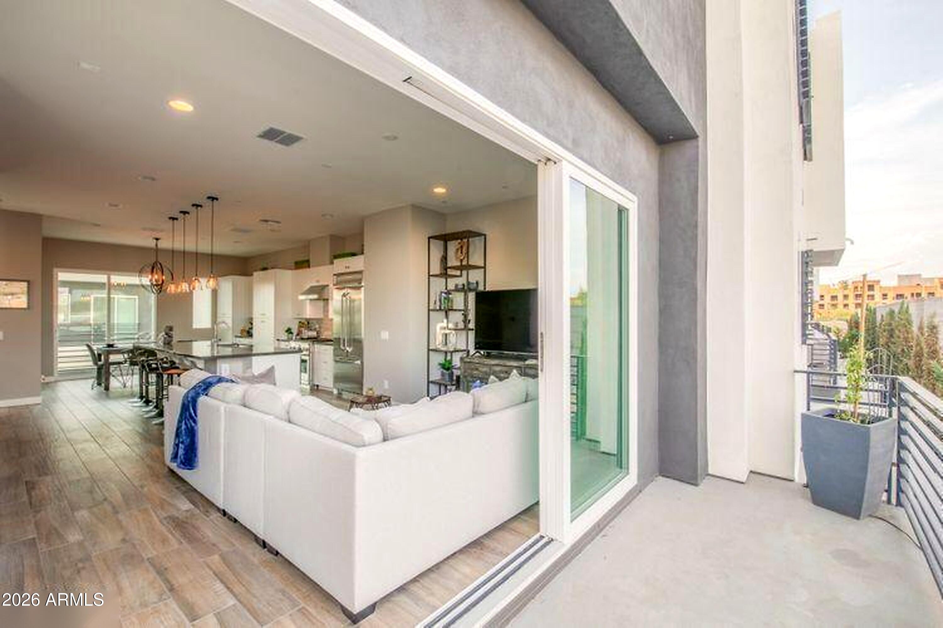 3105 N 71ST Street