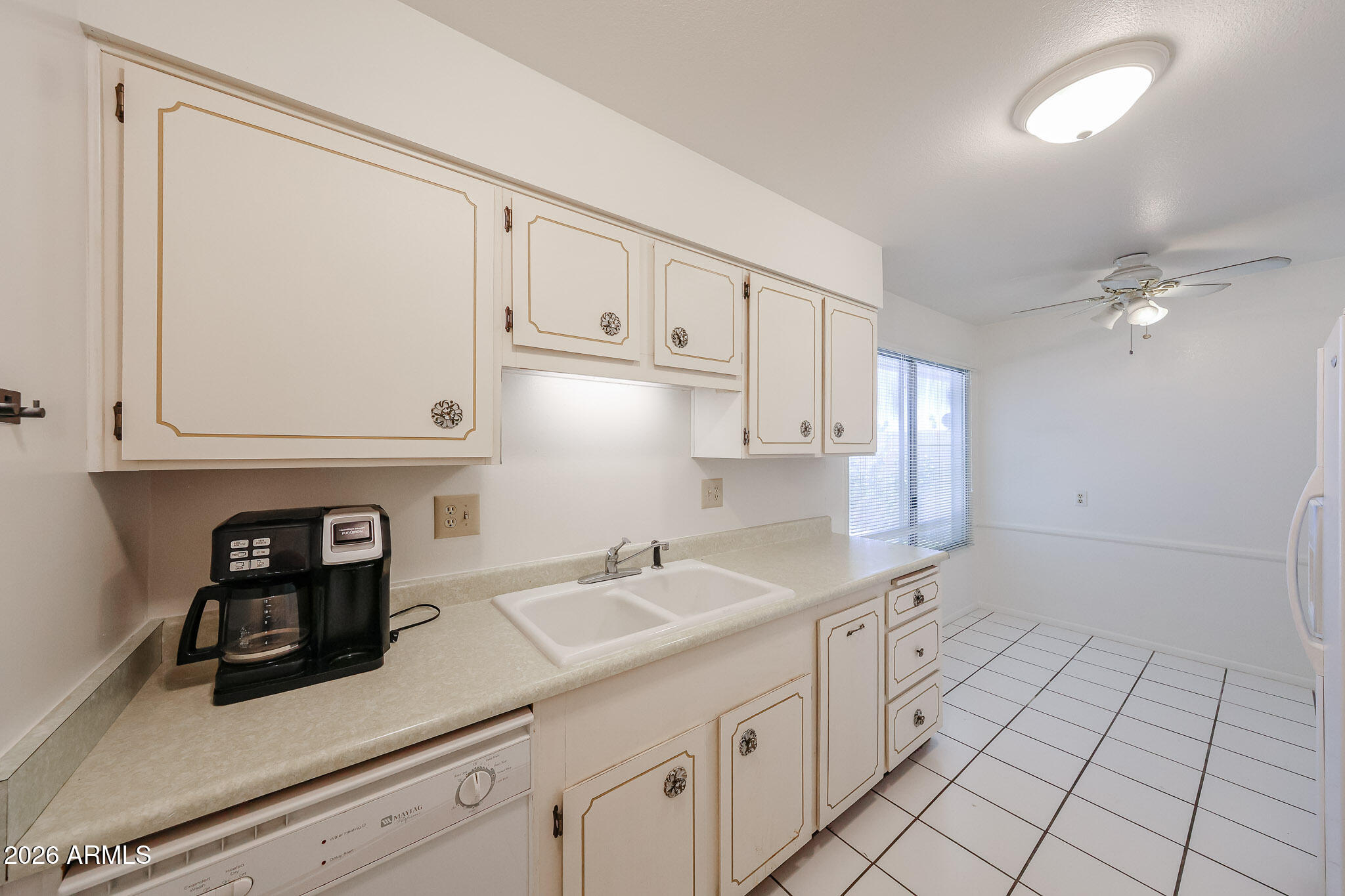 10837 W SANTA FE Drive