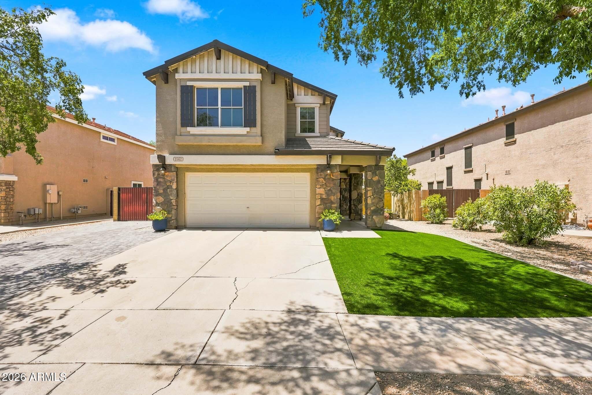 1562 S SABINO Court