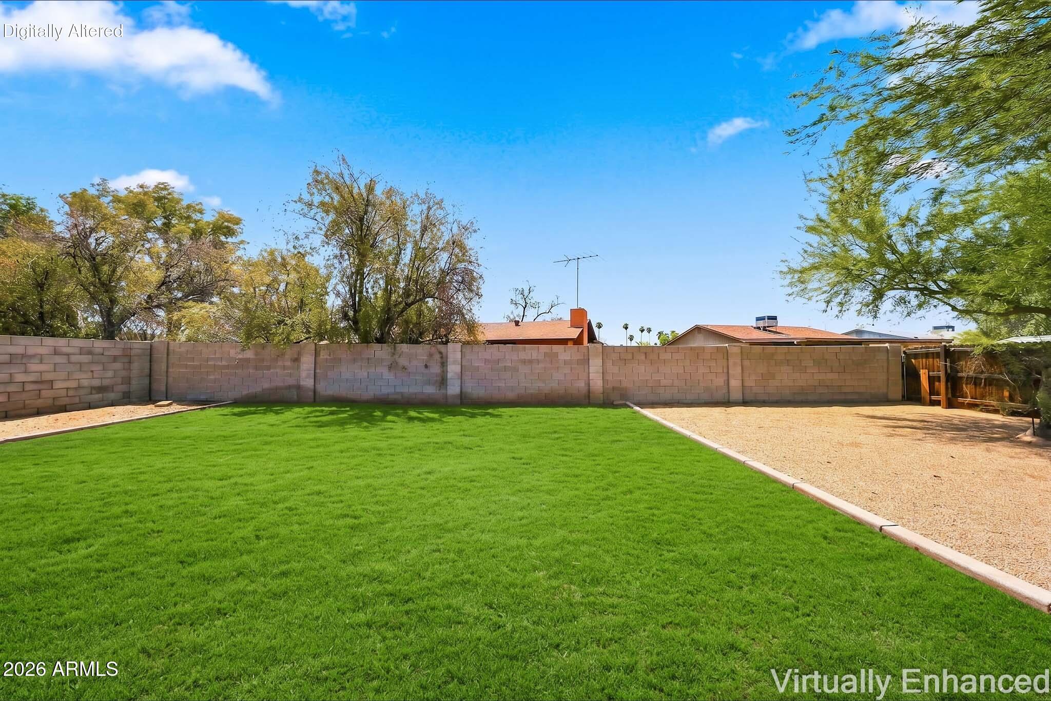 1041 W KILAREA Avenue