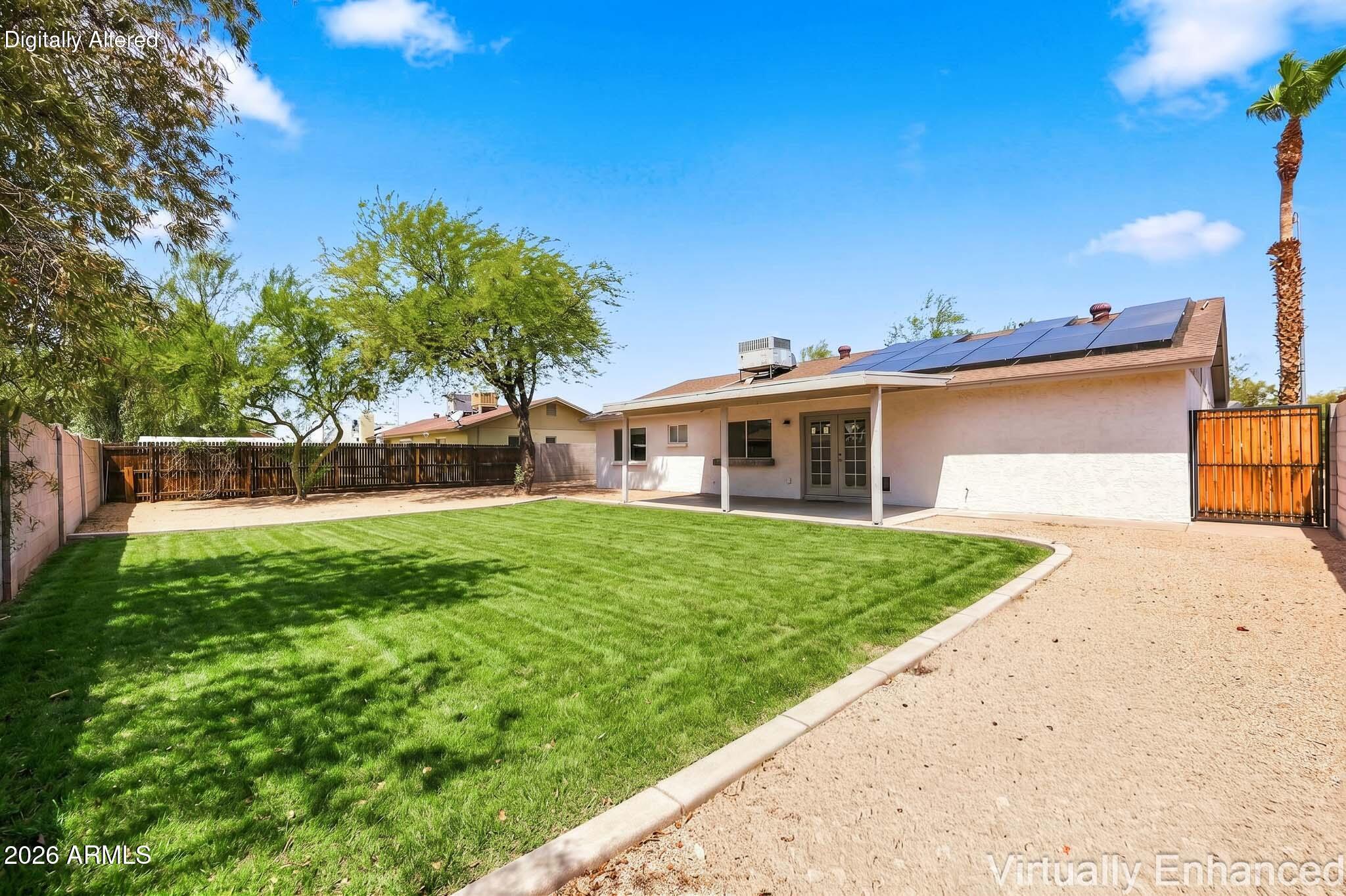 1041 W KILAREA Avenue