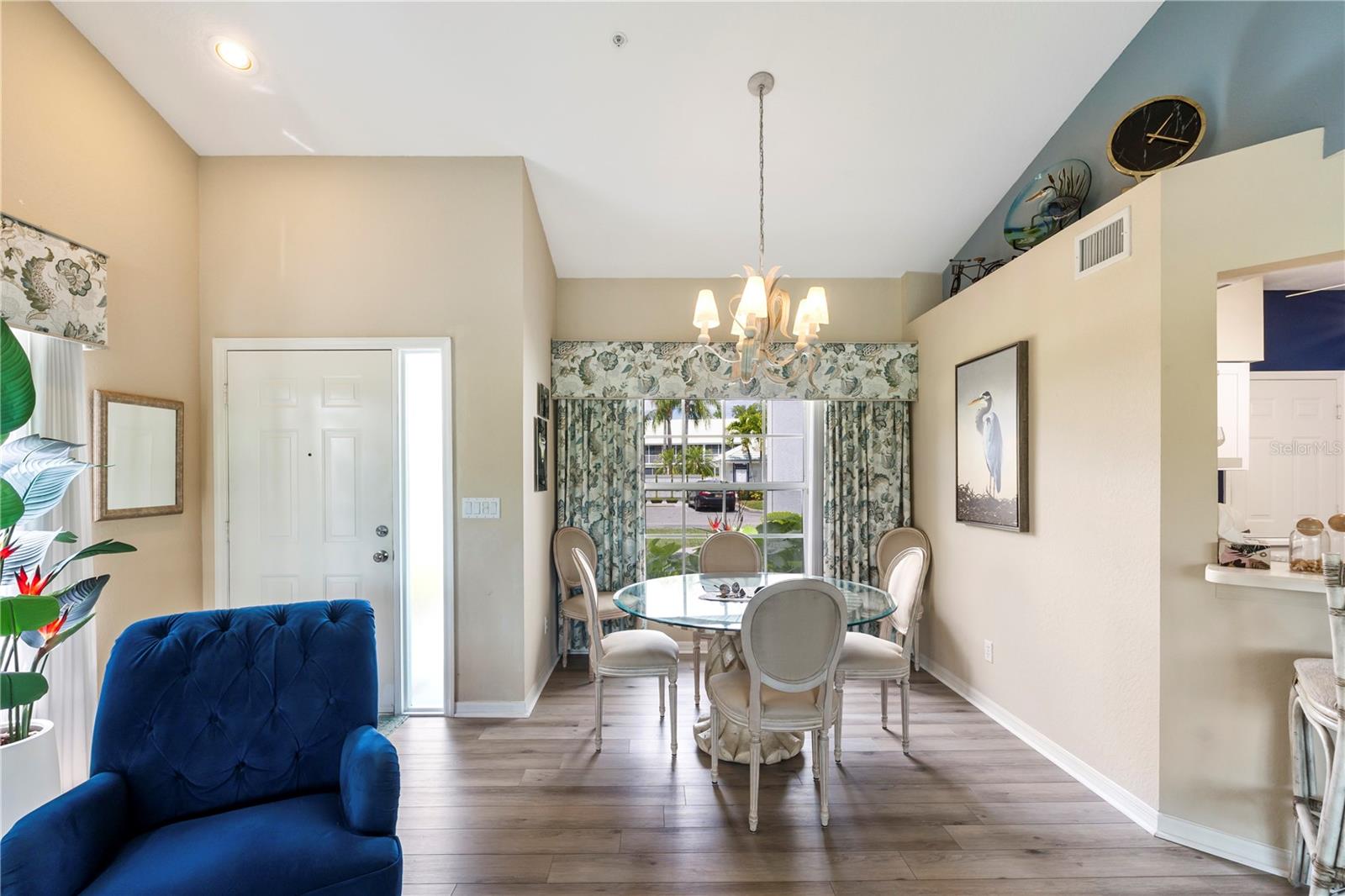 6616 PINEVIEW TER #6616