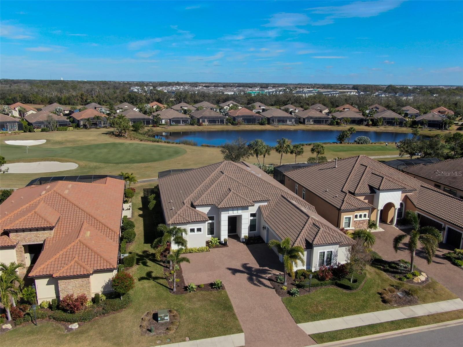 4745 BENITO CT