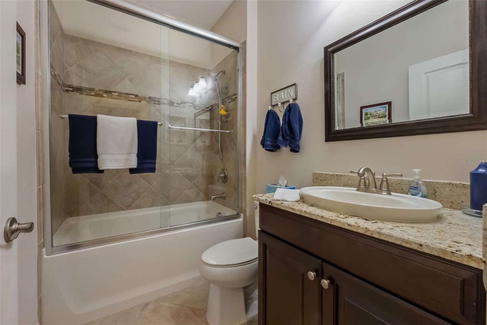 12740 DEL CORSO LOOP