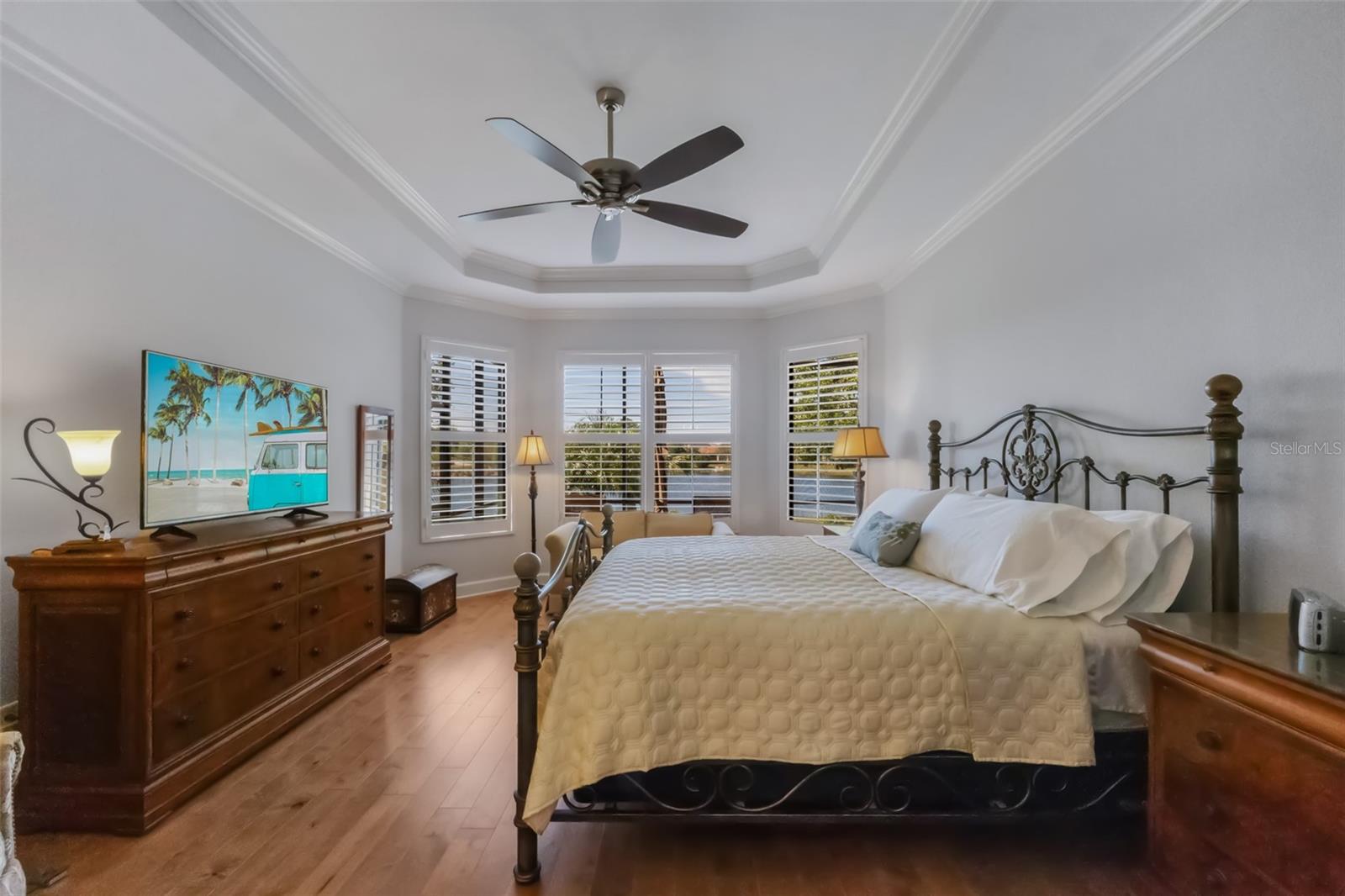 12740 DEL CORSO LOOP