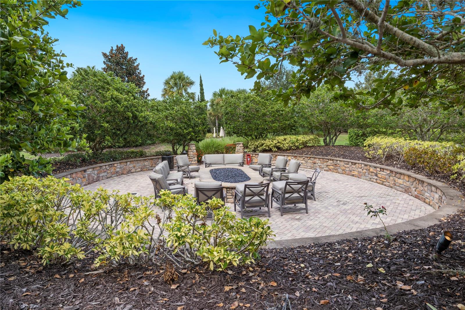 12740 DEL CORSO LOOP