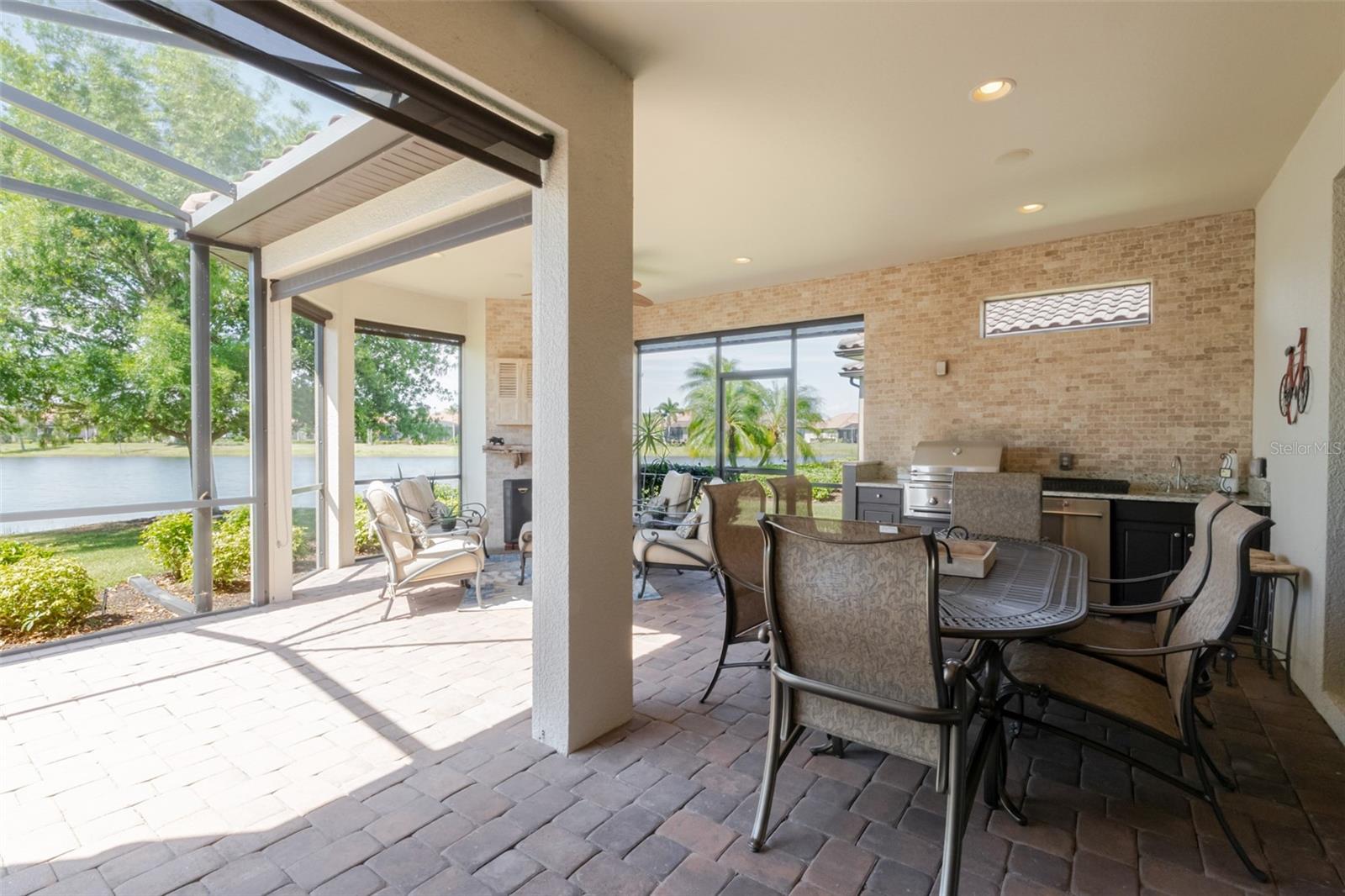 12740 DEL CORSO LOOP