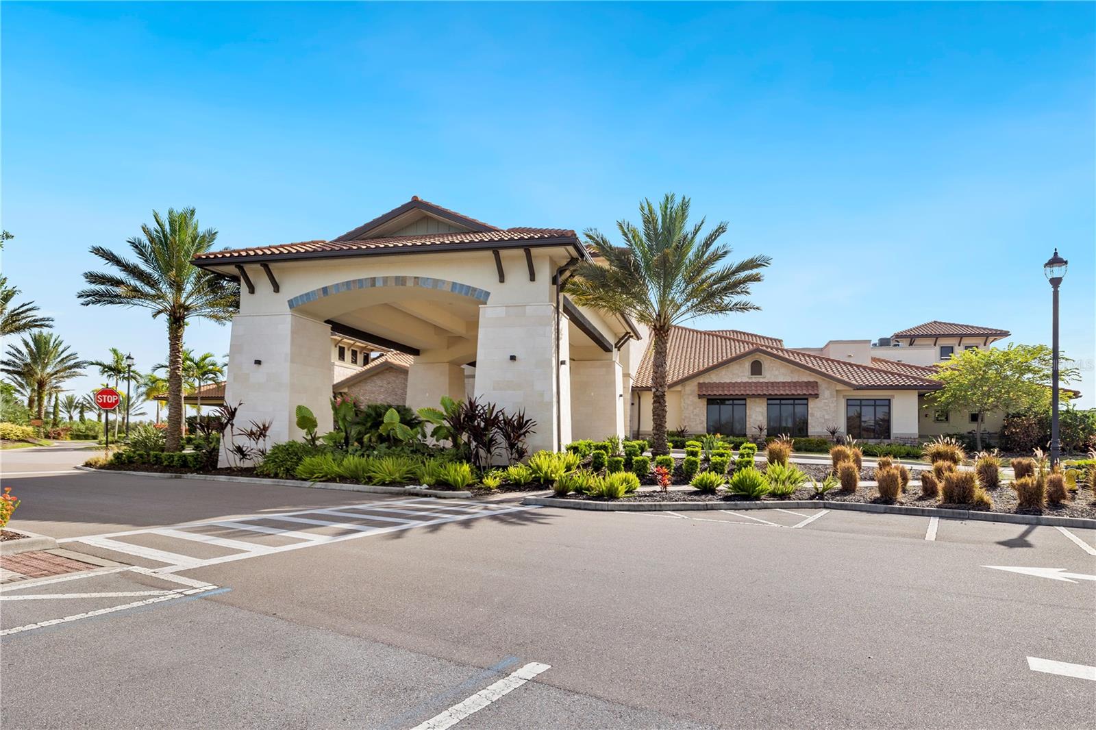 12740 DEL CORSO LOOP