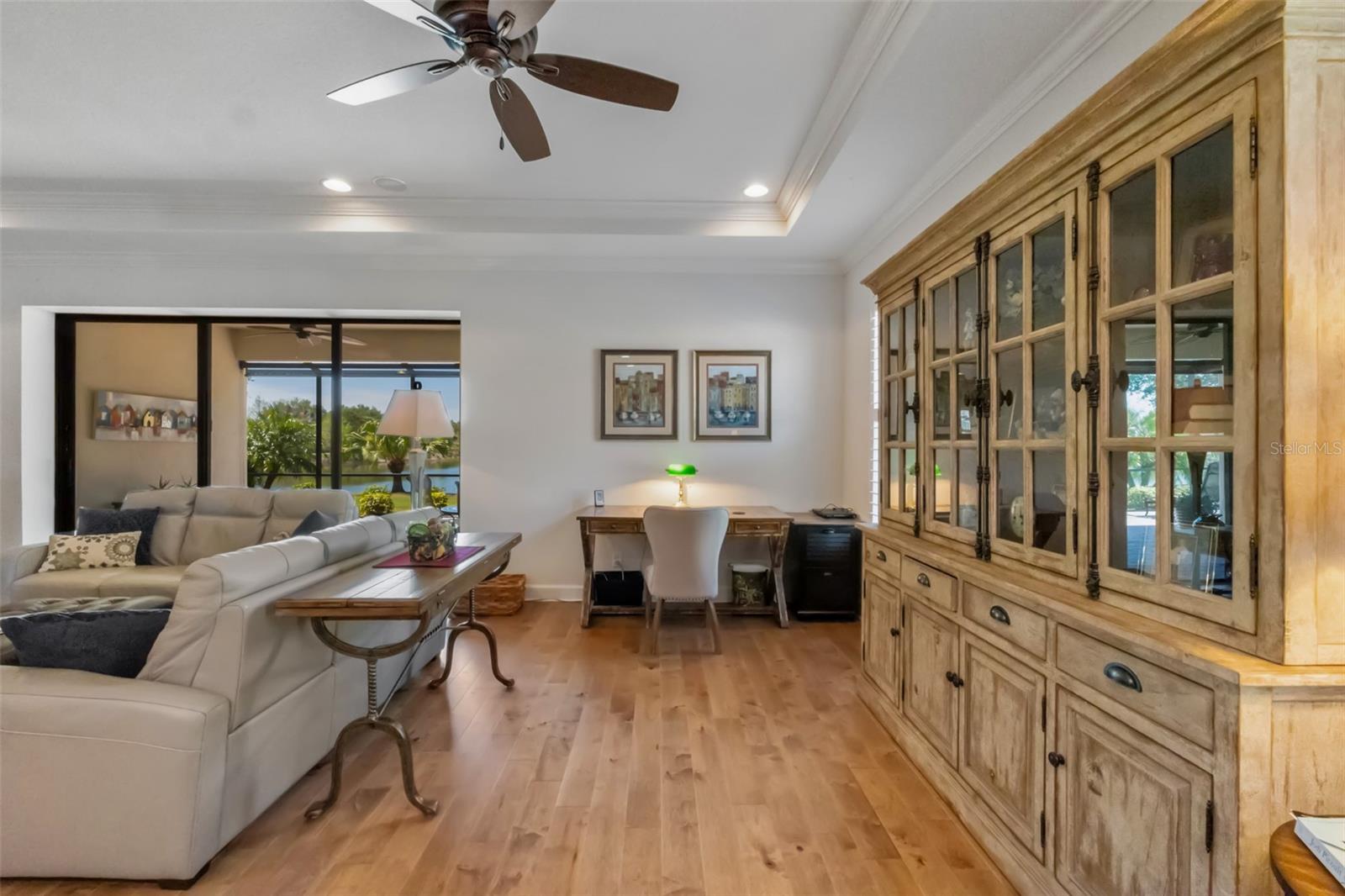 12740 DEL CORSO LOOP