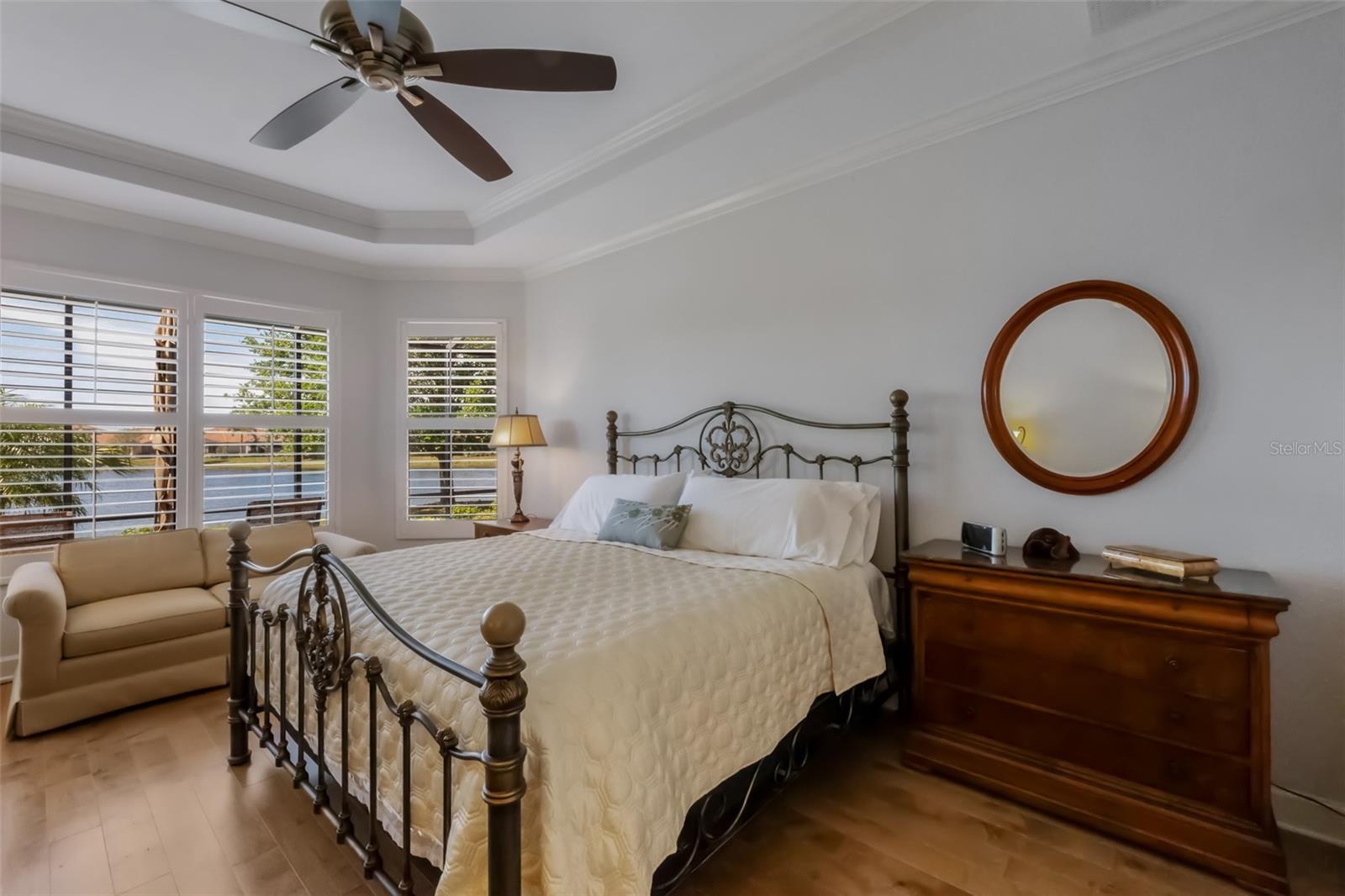 12740 DEL CORSO LOOP