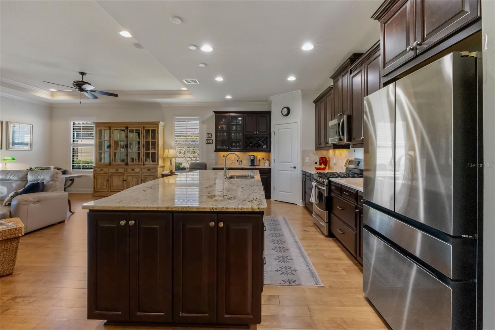 12740 DEL CORSO LOOP