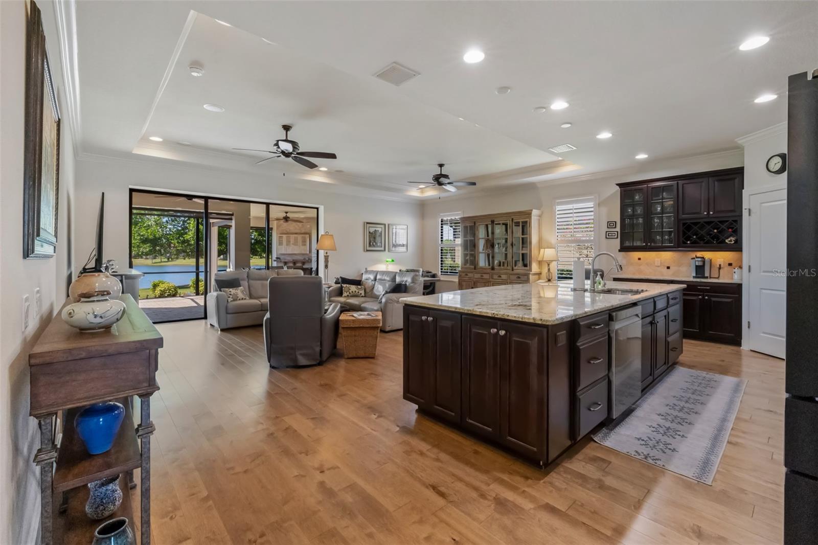 12740 DEL CORSO LOOP