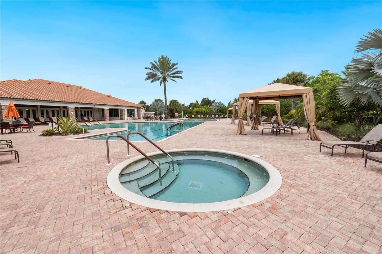 12740 DEL CORSO LOOP