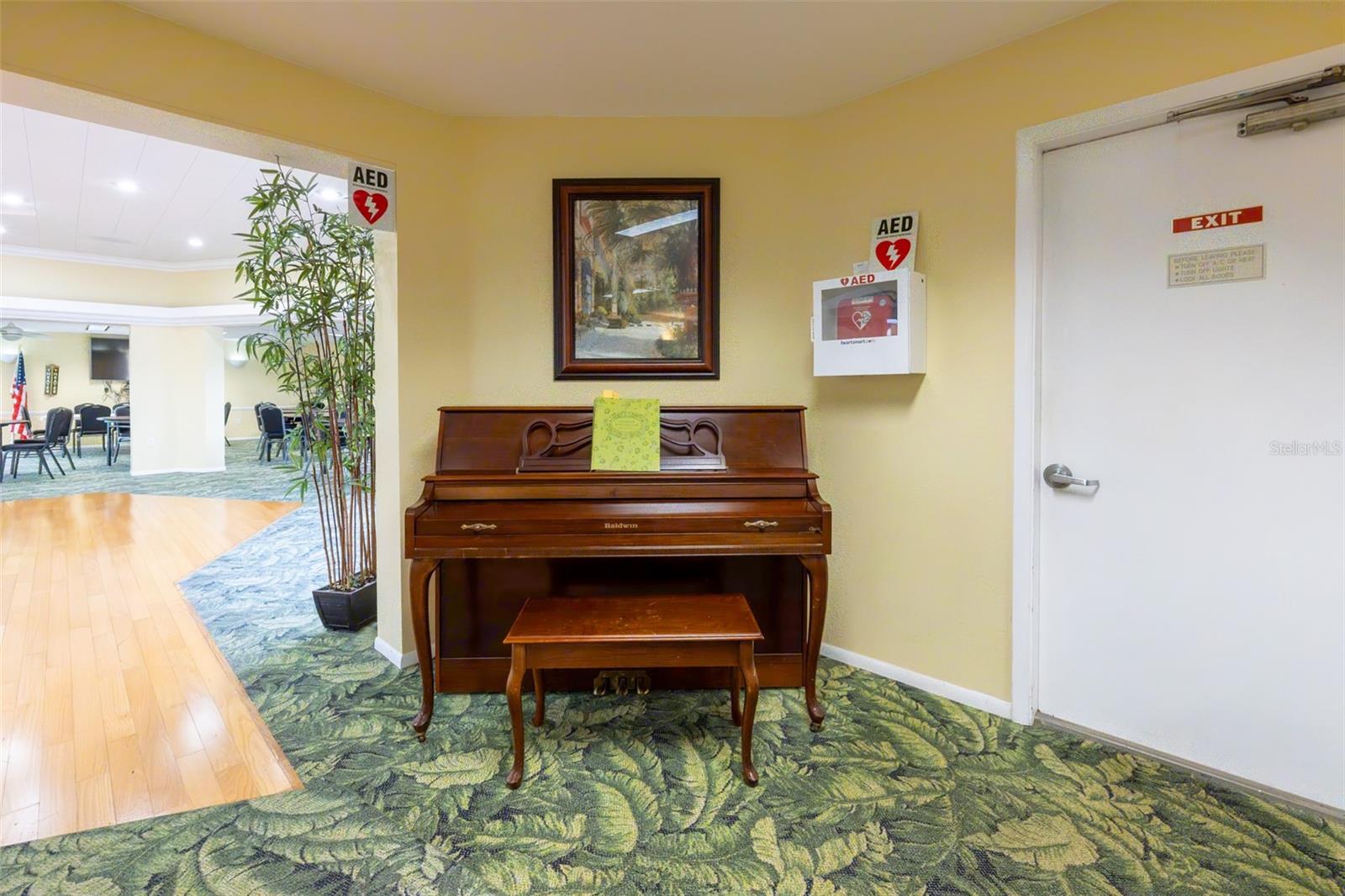 3680 IRONWOOD CIR #603L