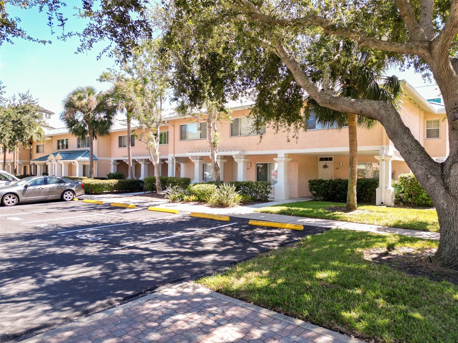606 COHEN WAY
