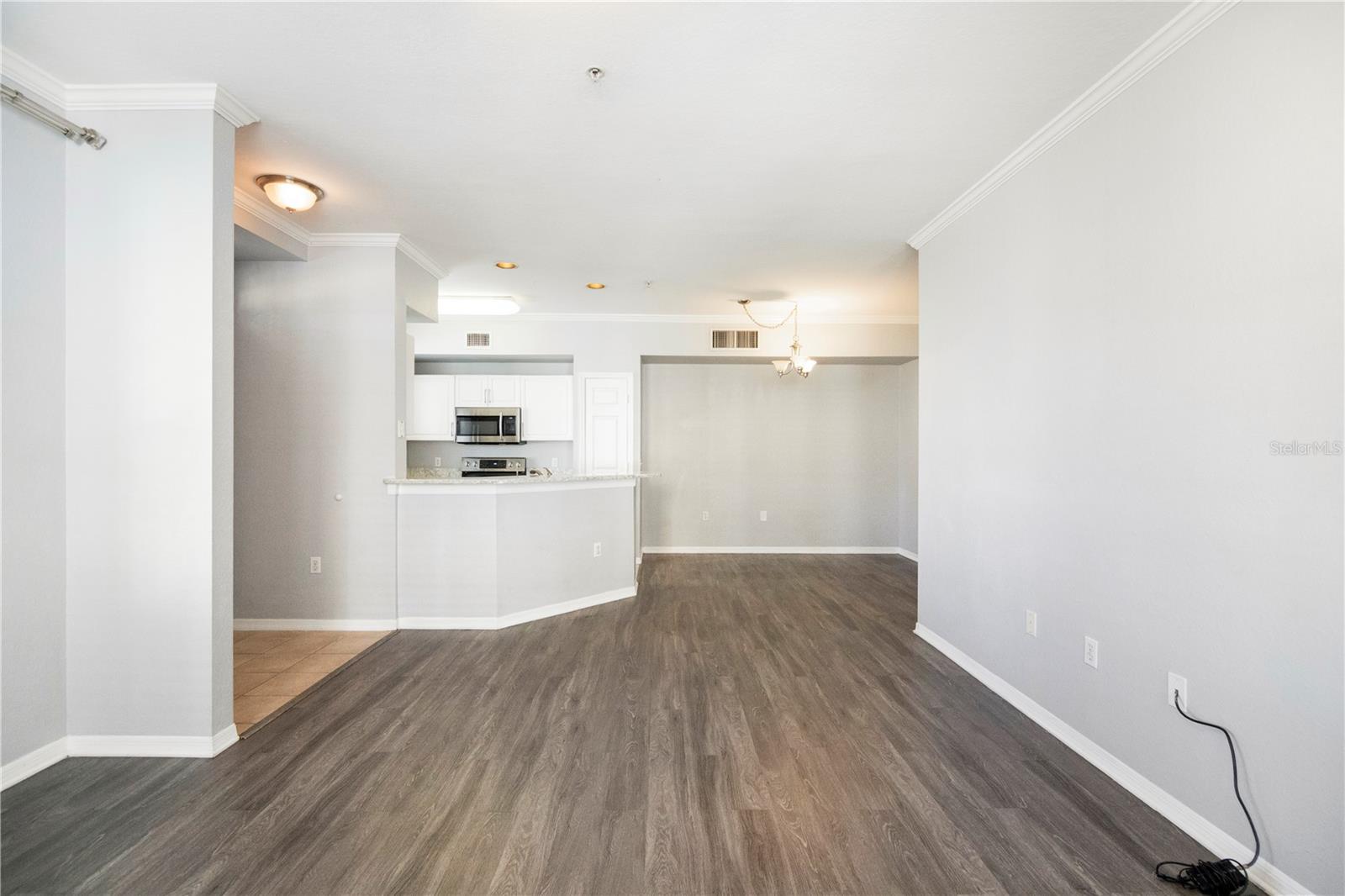 5721 SOLDIER CIR #105