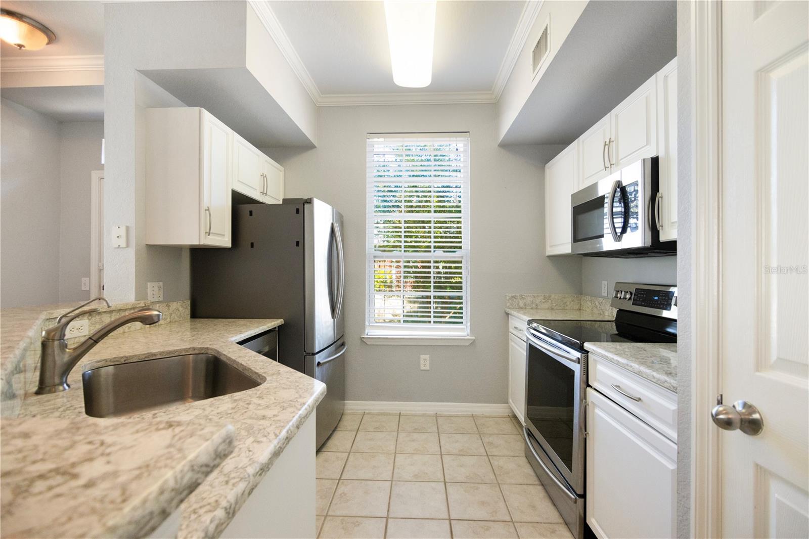 5721 SOLDIER CIR #105