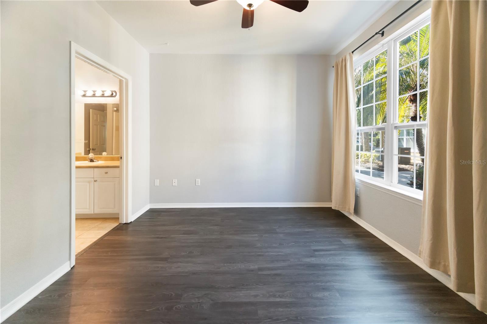 5721 SOLDIER CIR #105