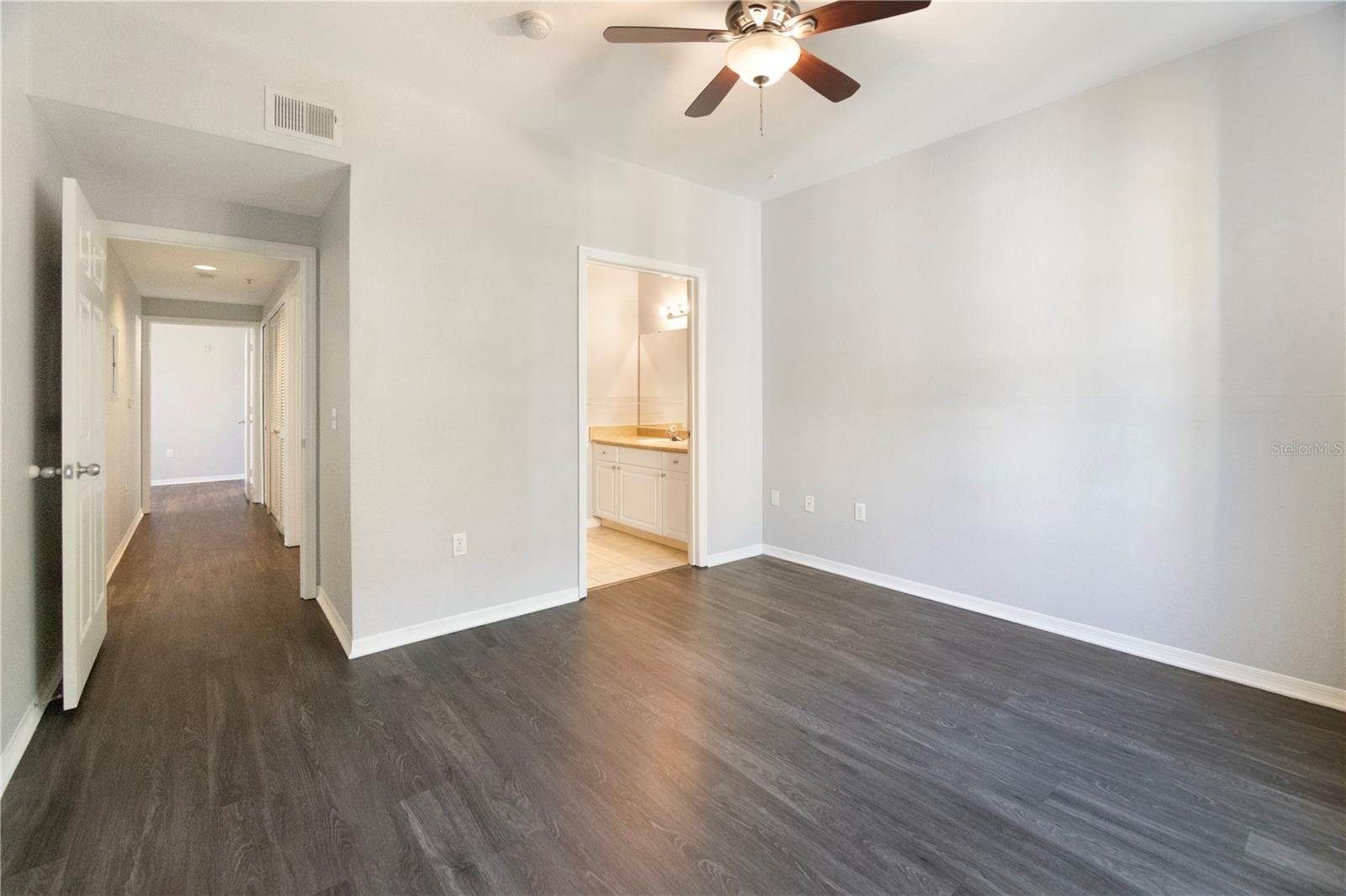 5721 SOLDIER CIR #105