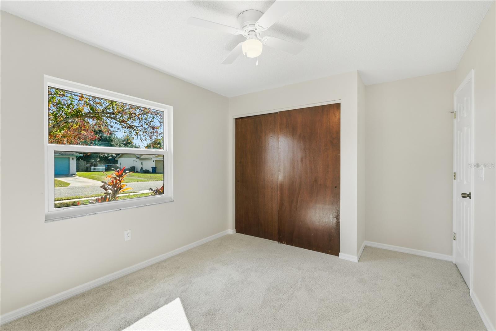 2365 SPRING OAKS CIR