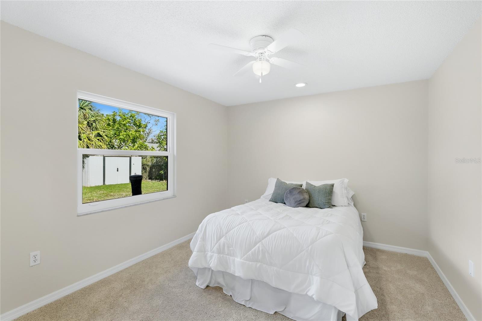 2365 SPRING OAKS CIR