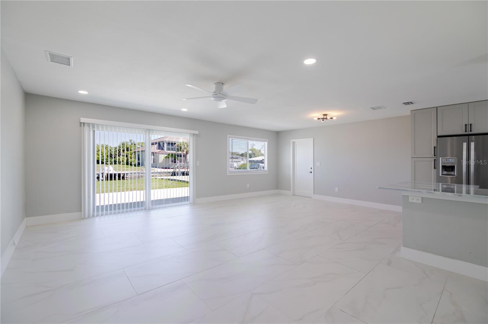 18310 VAN NUYS CIR