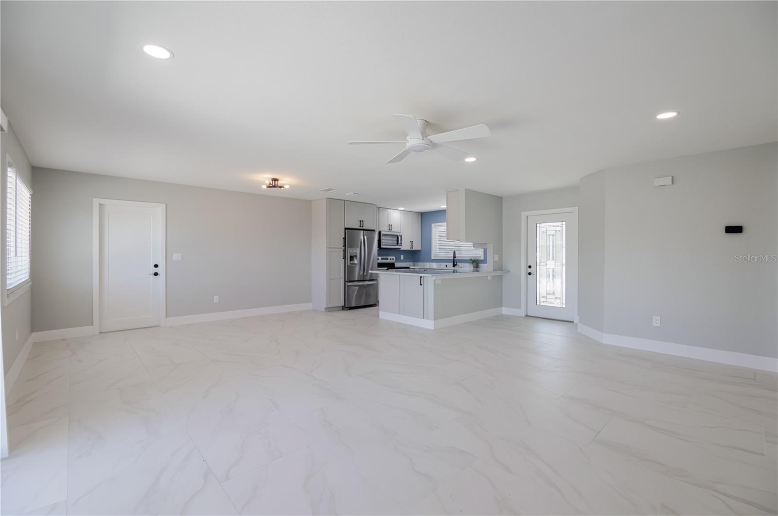 18310 VAN NUYS CIR