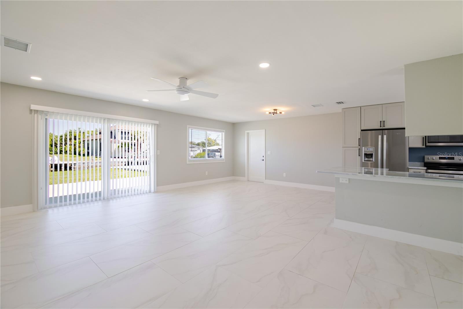 18310 VAN NUYS CIR