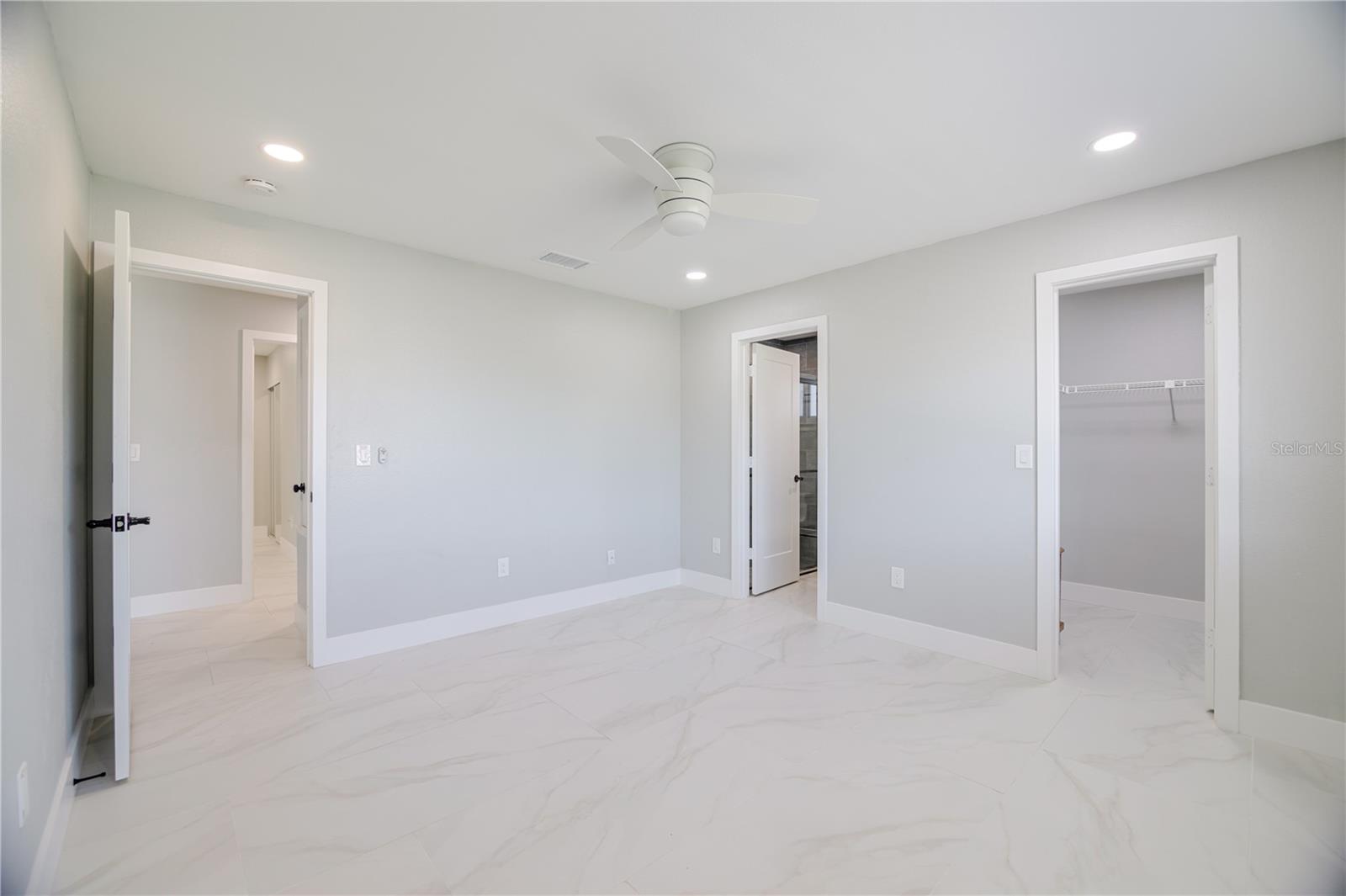 18310 VAN NUYS CIR