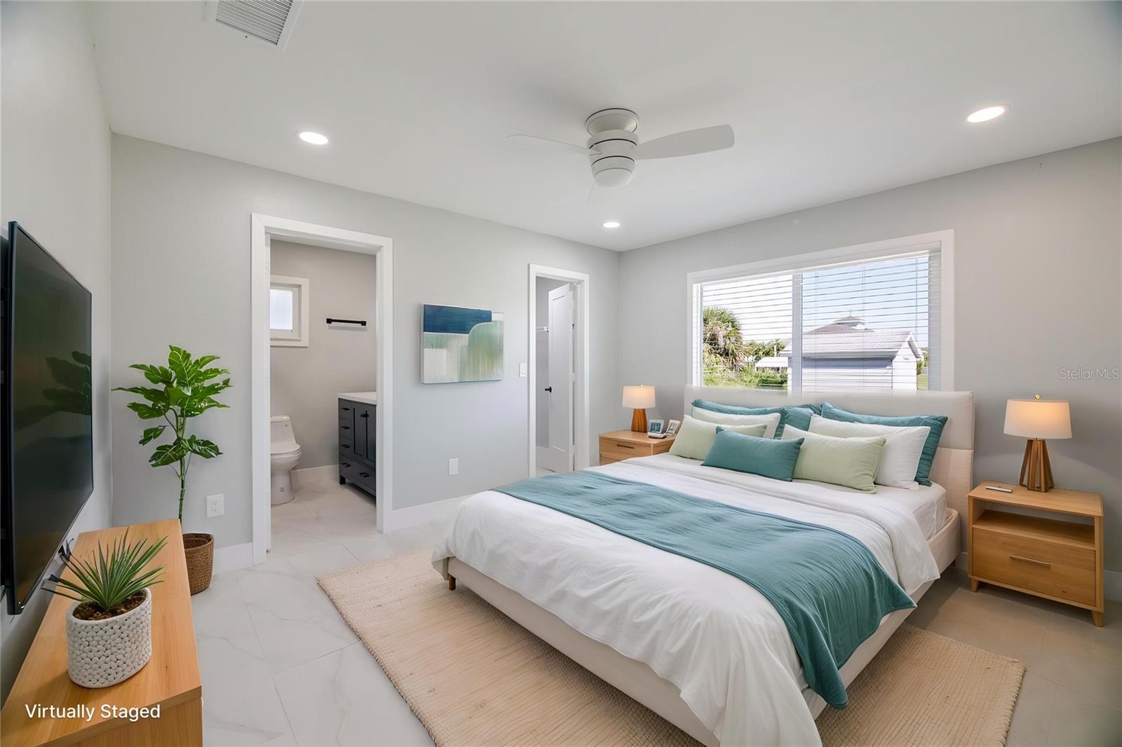 18310 VAN NUYS CIR
