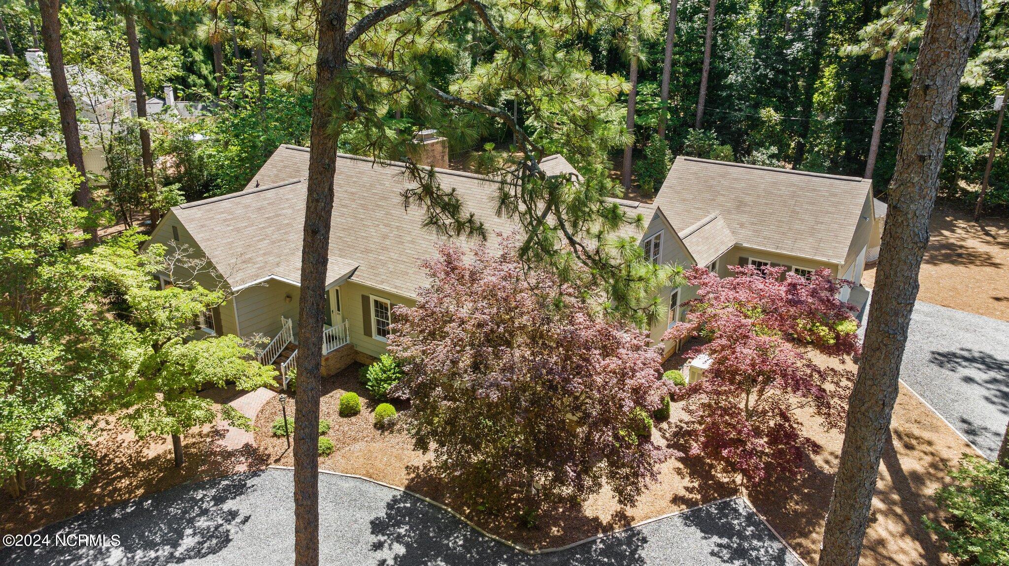 225 S Valley Road