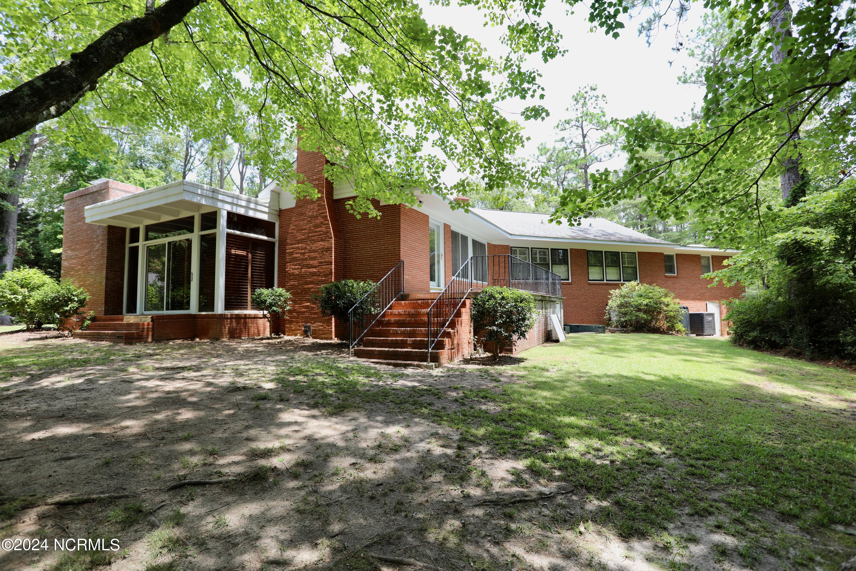 225 Arbutus Road
